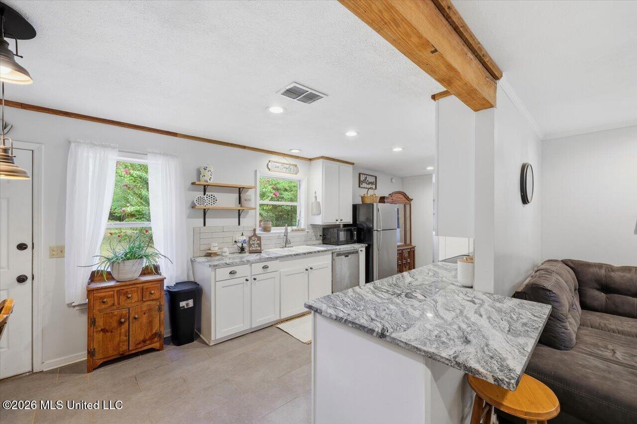 2126 Boyd Road Property Photo 3