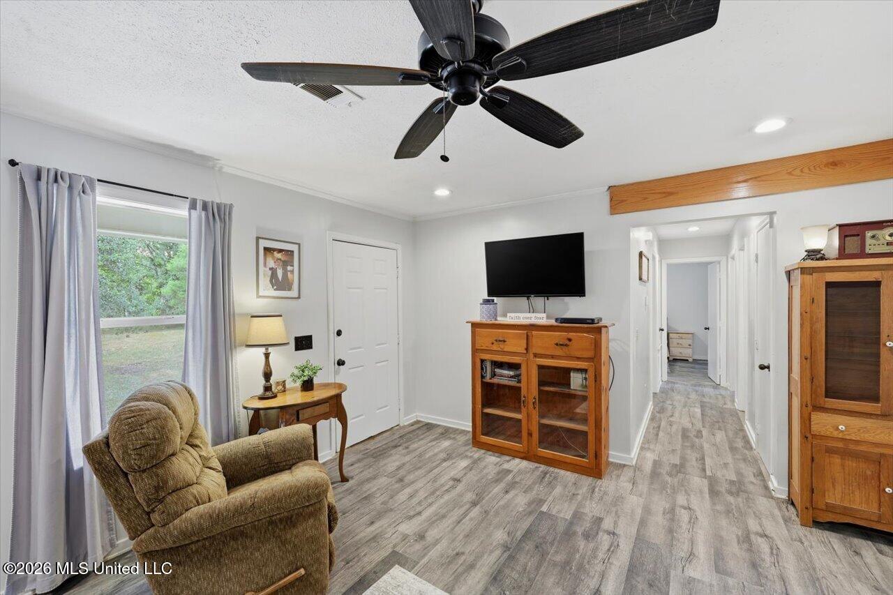 2126 Boyd Road Property Photo 8