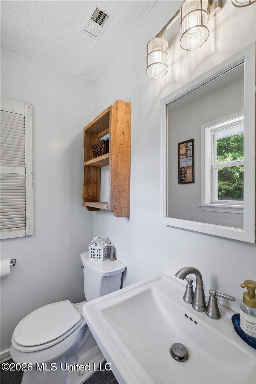 2126 Boyd Road Property Photo 11