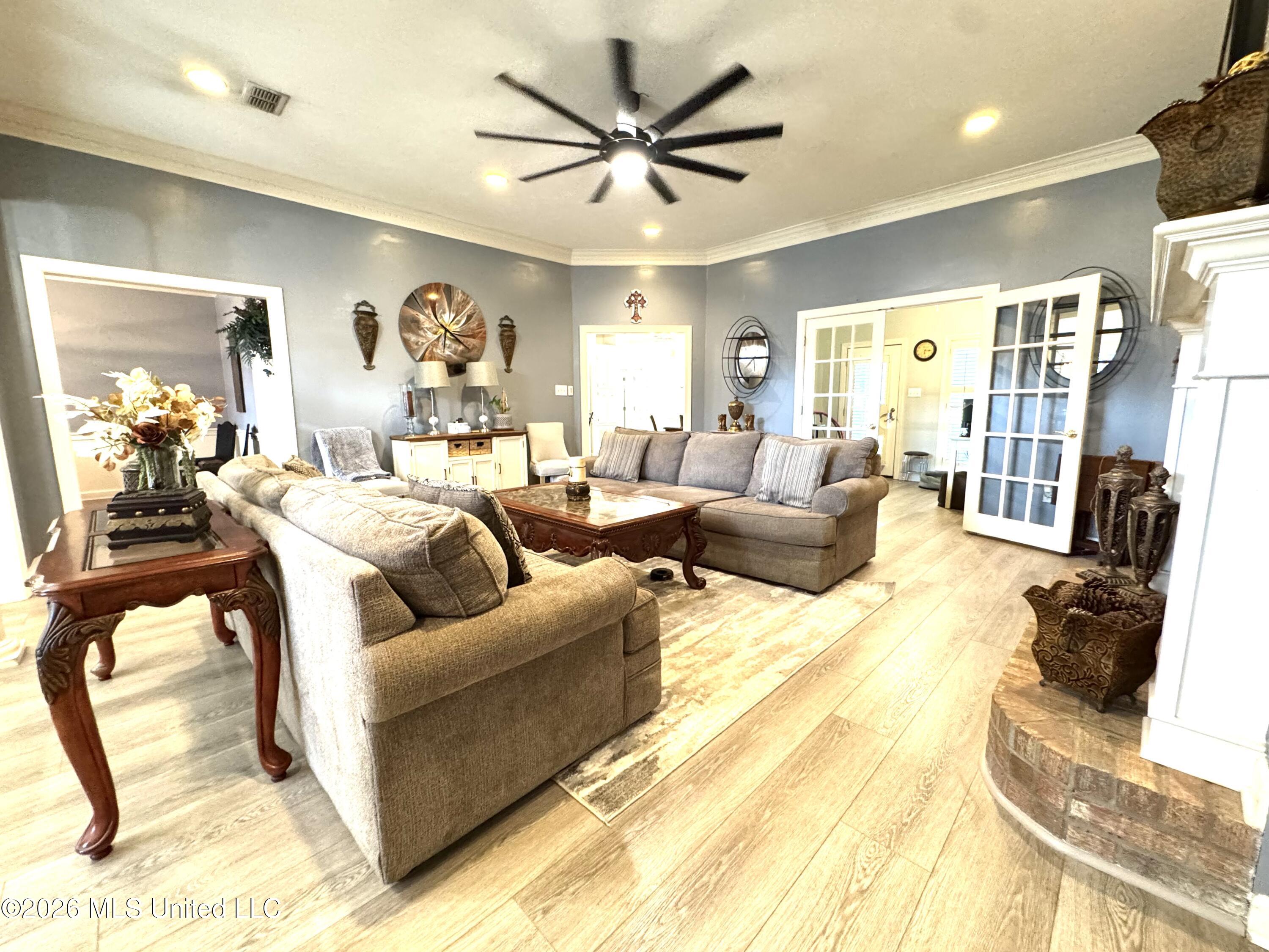 101 Ingle Nook Property Photo 5