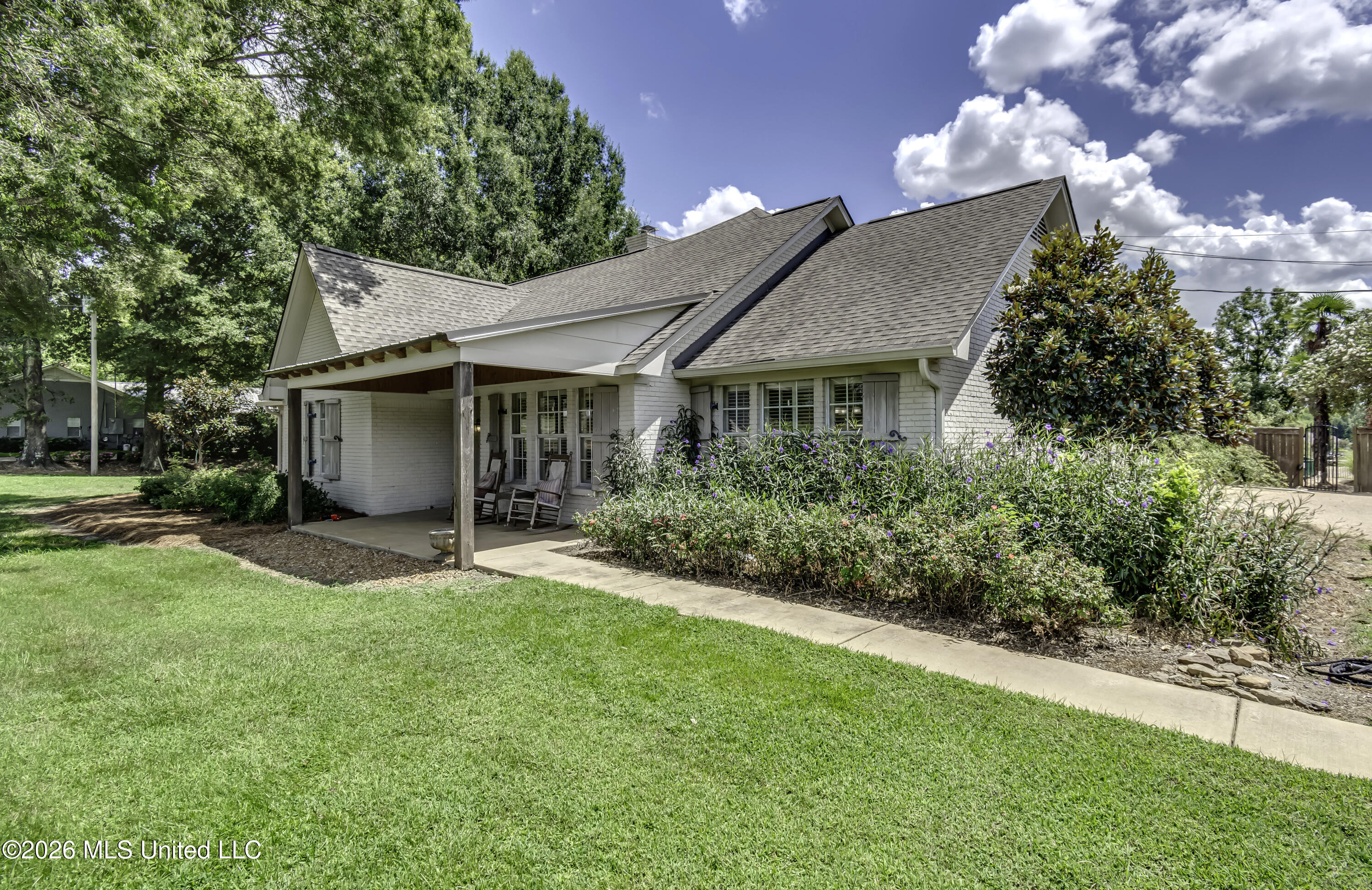 107 Germantown Road Property Photo 2