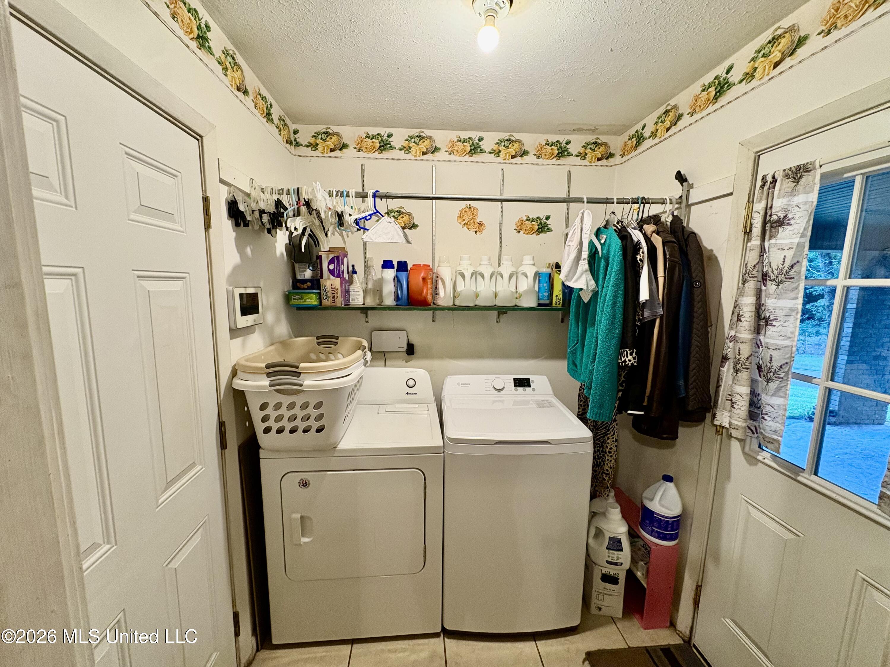 111 Moonmist Drive Property Photo 15