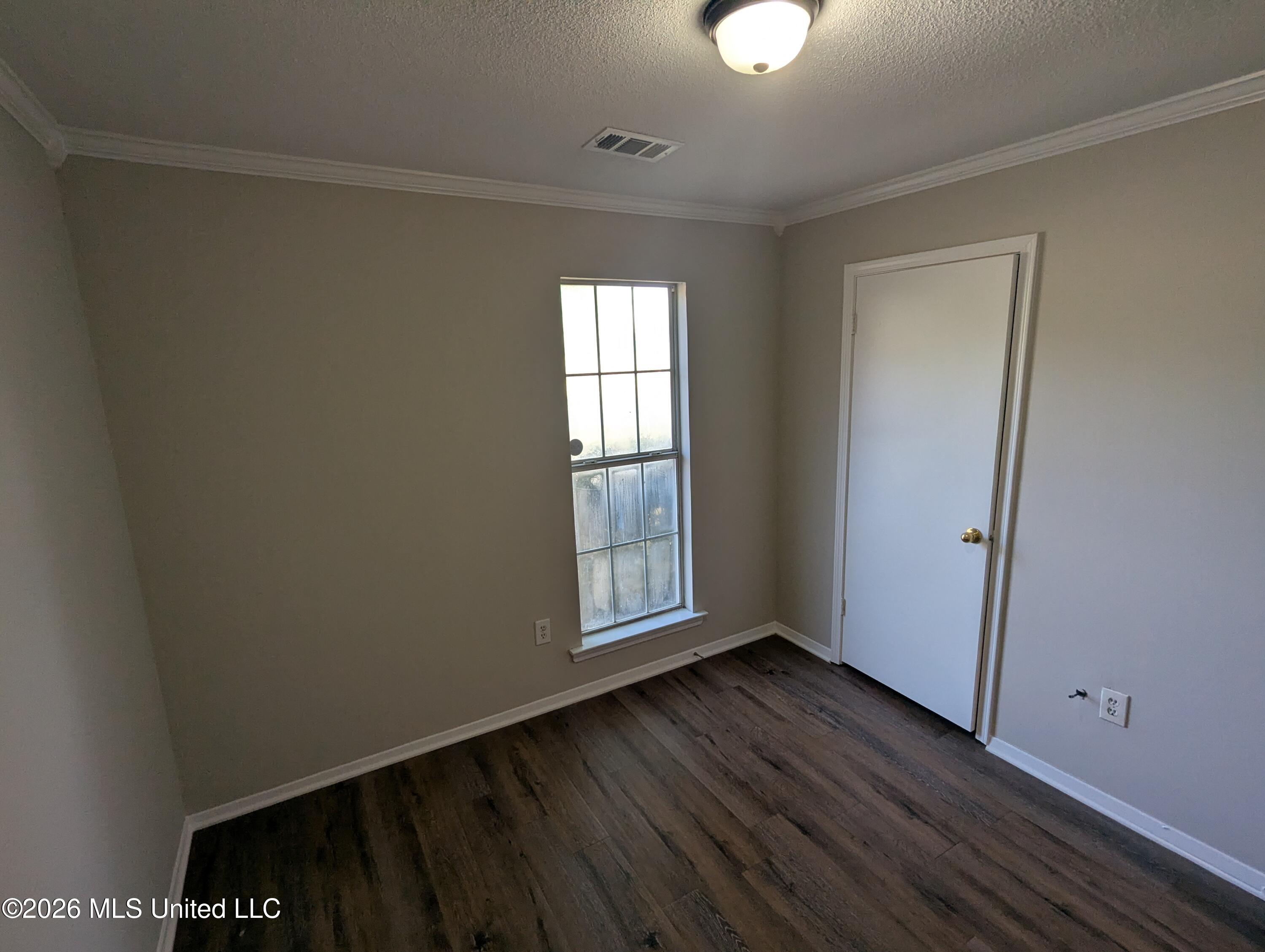 3815 Shadow Oaks Parkway Property Photo 6