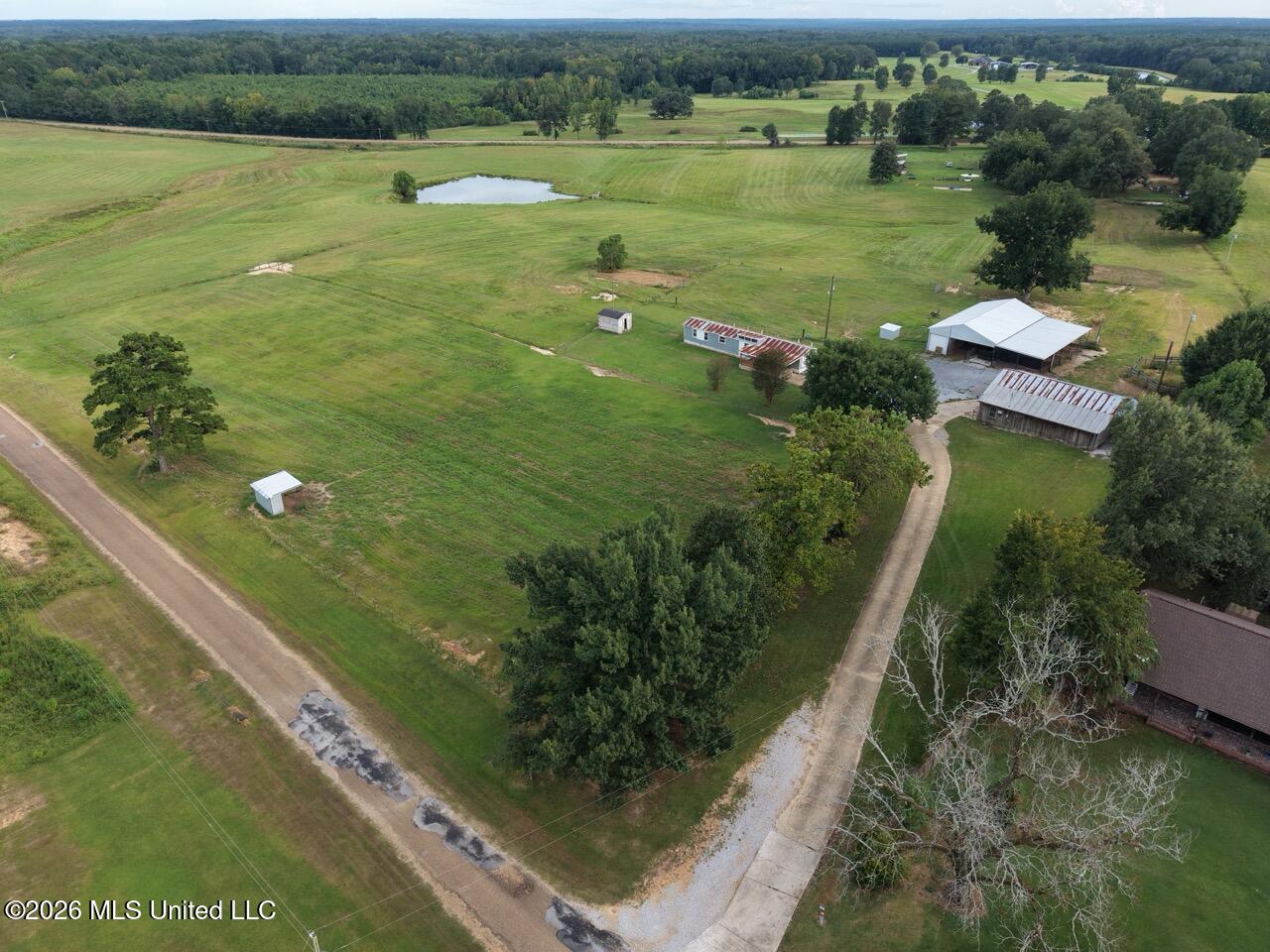 8007 Old Highway 24 Property Photo 4