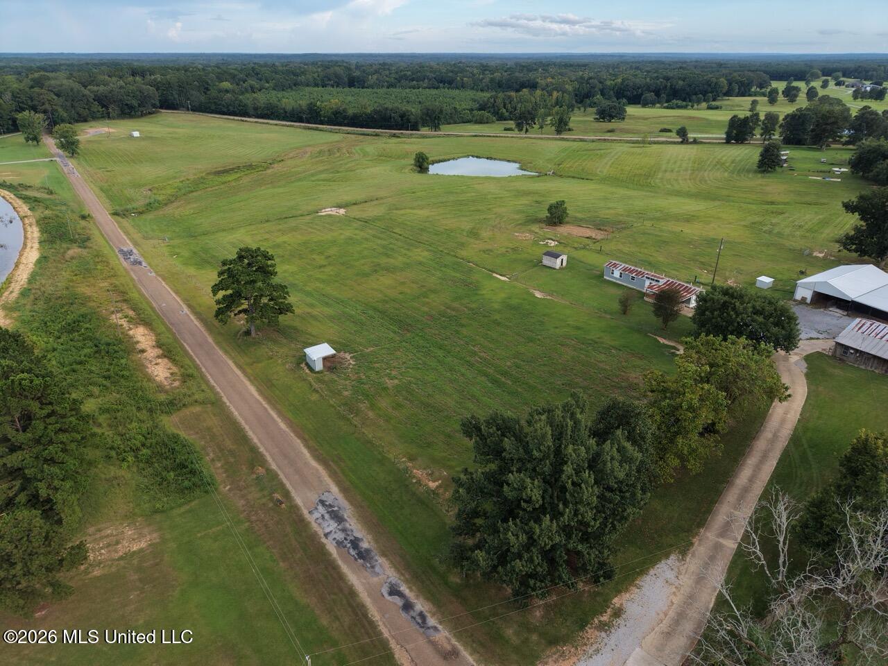 8007 Old Highway 24 Property Photo 5