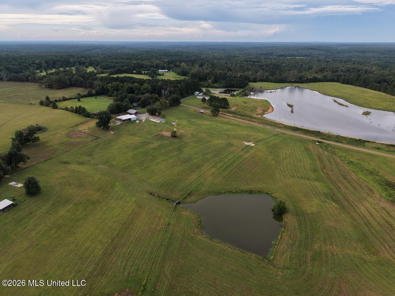 8007 Old Highway 24 Property Photo 10