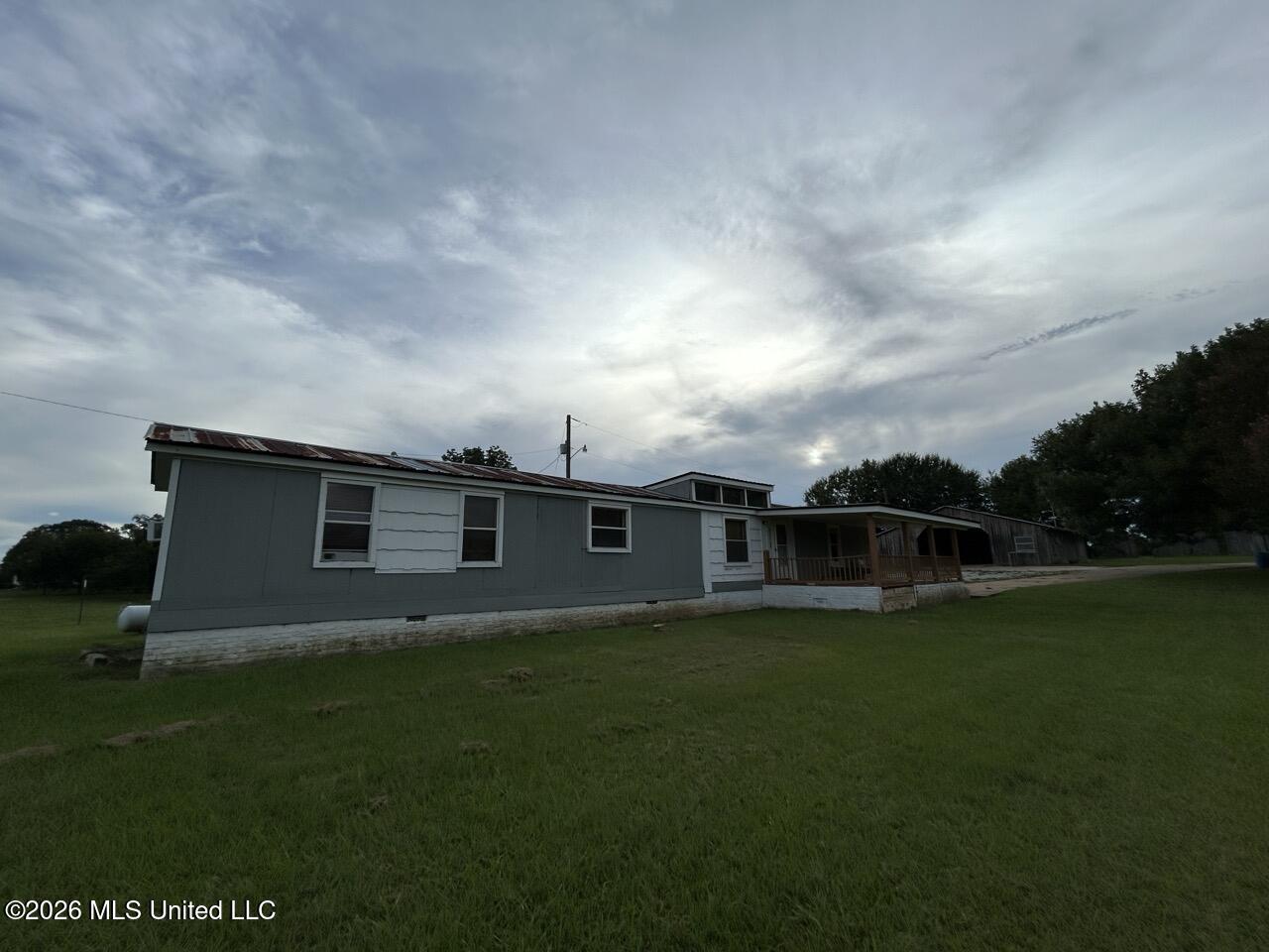 8007 Old Highway 24 Property Photo 32