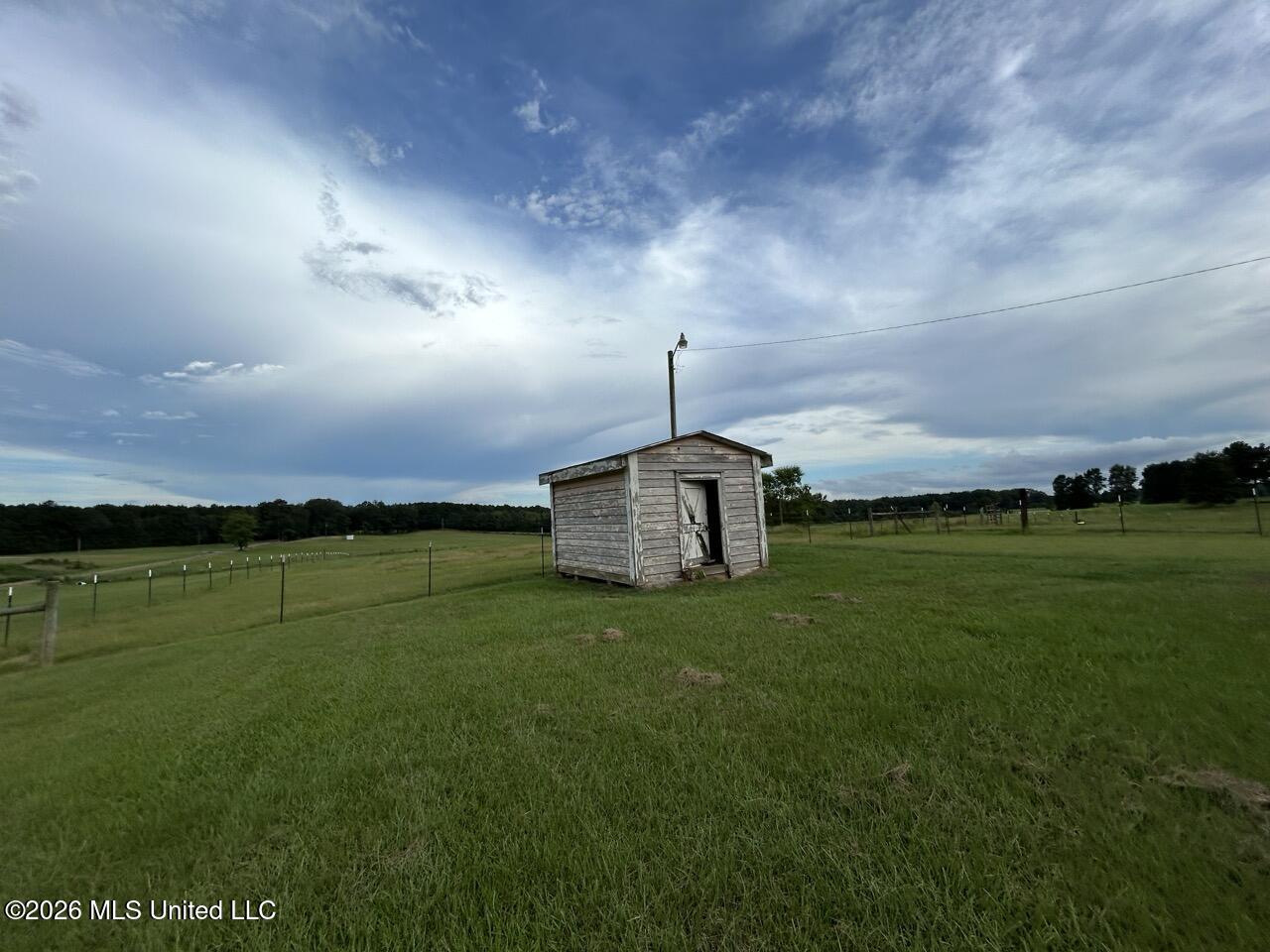 8007 Old Highway 24 Property Photo 33