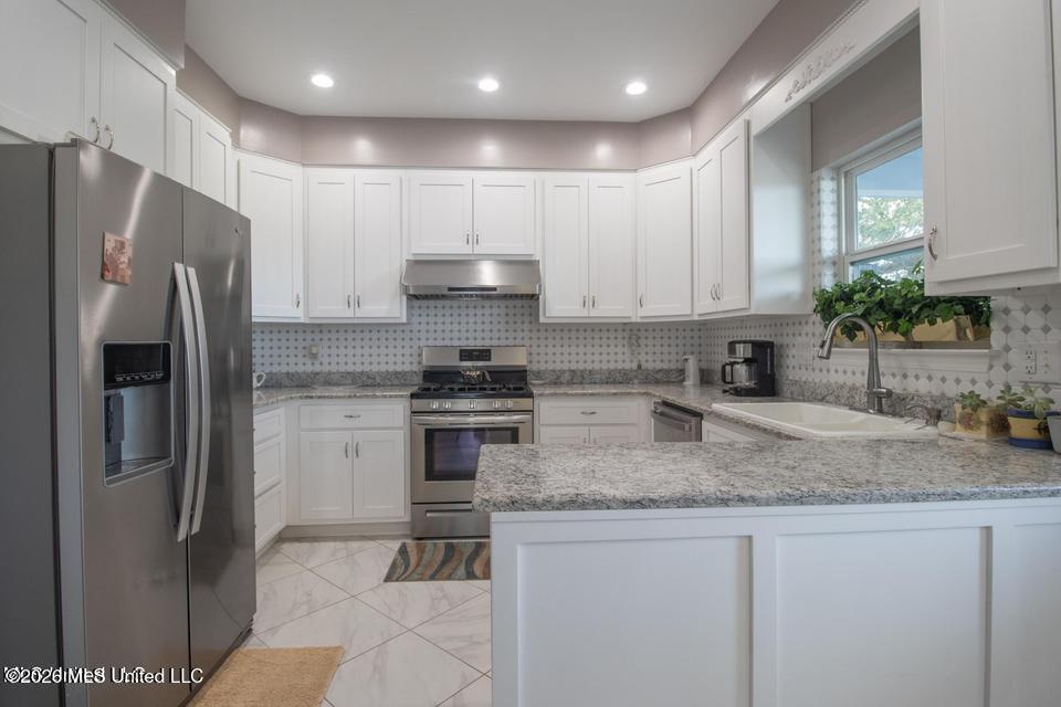 105 Hayden Avenue Property Photo 8