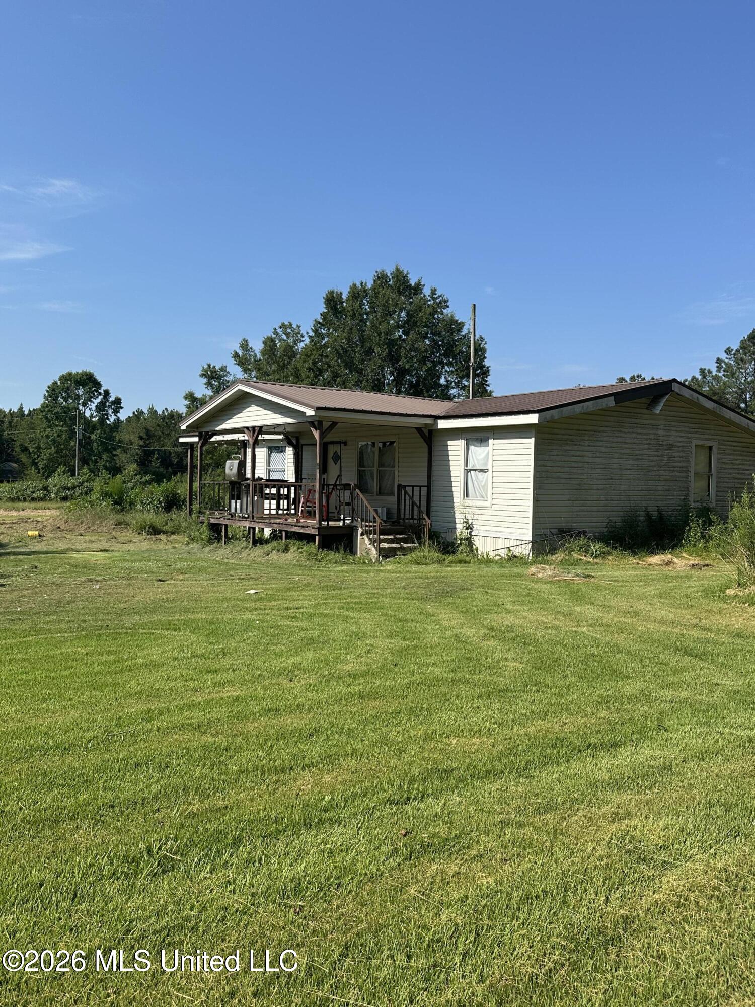 426 Gordon Road Property Photo 1
