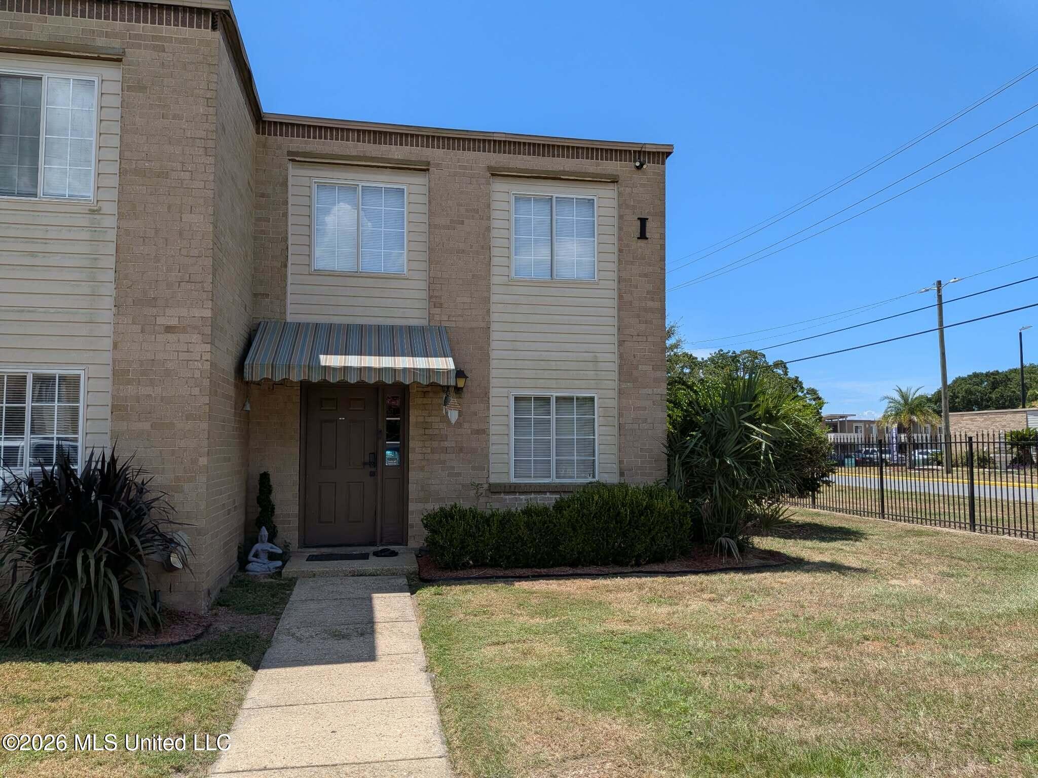 245 Mc Donnell Avenue Property Photo 1