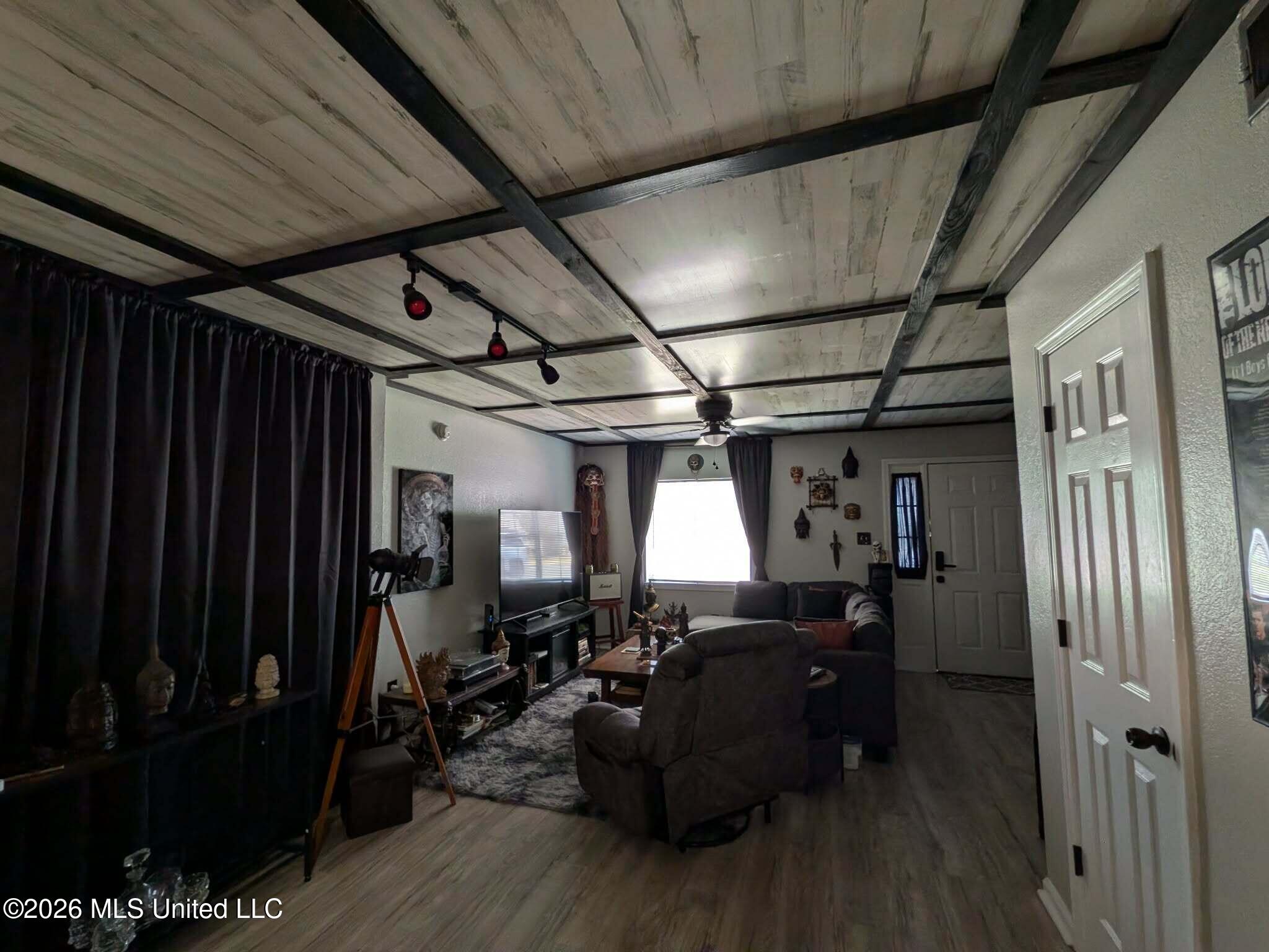 245 Mc Donnell Avenue Property Photo 3