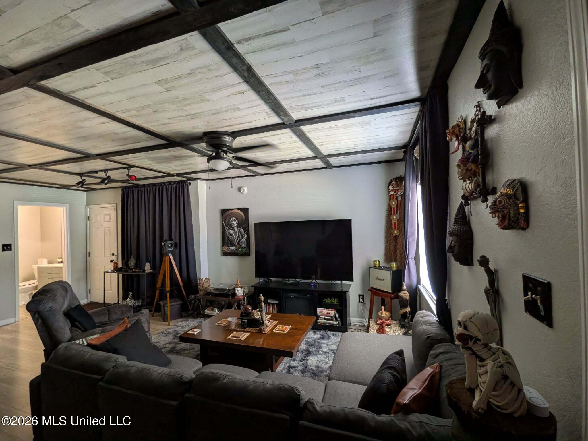 245 Mc Donnell Avenue Property Photo 4