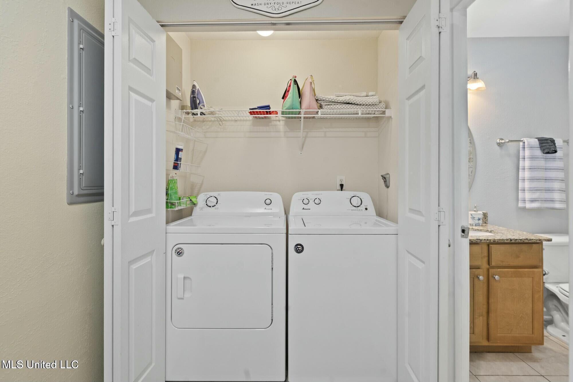 2421 Beachview Drive Property Photo 18