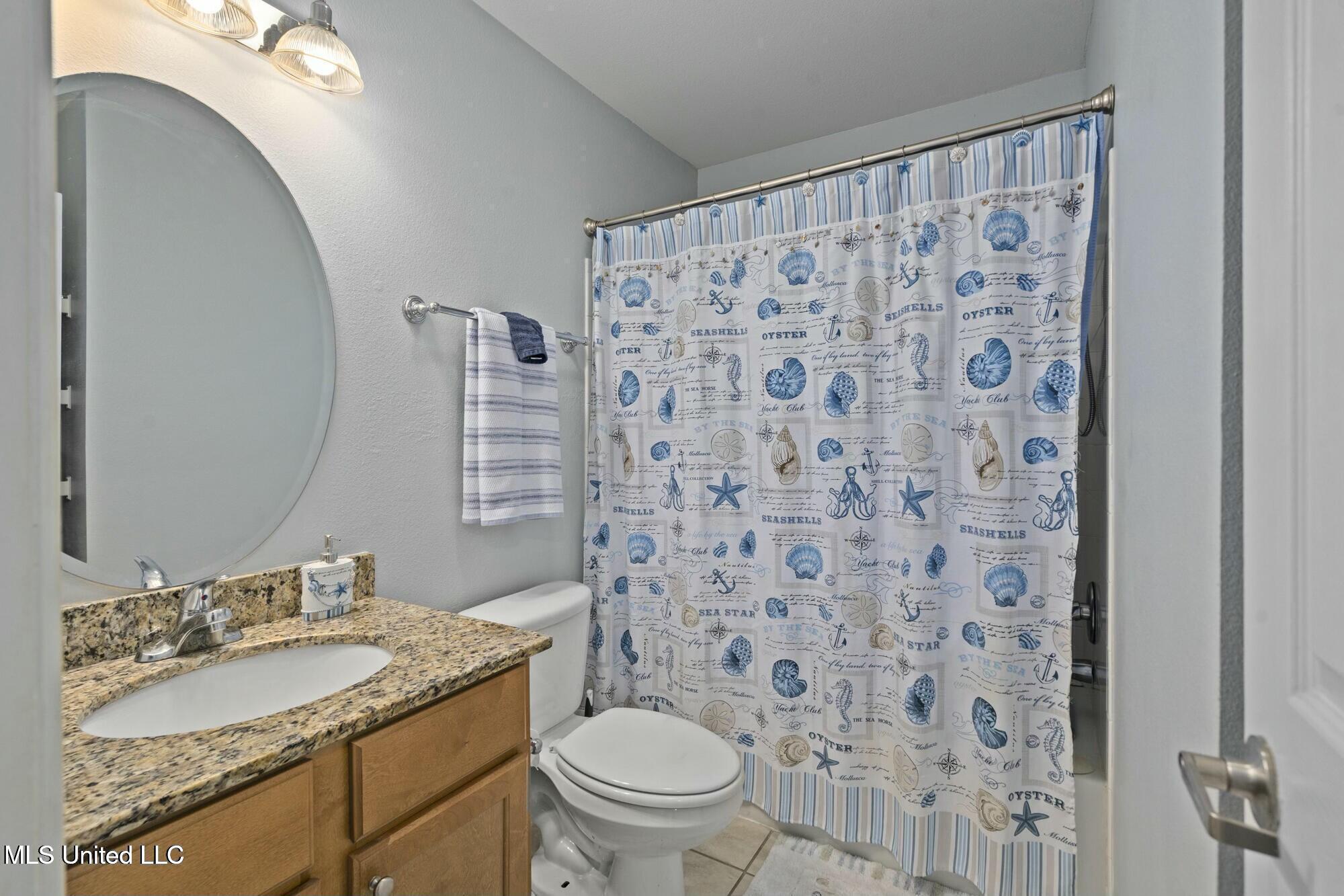2421 Beachview Drive Property Photo 19