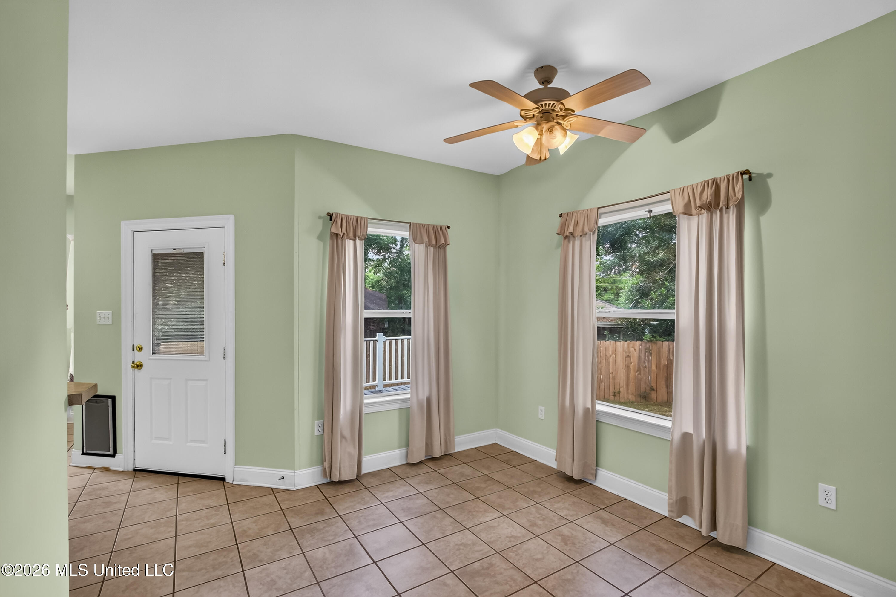 846 Kipona Court Property Photo 7
