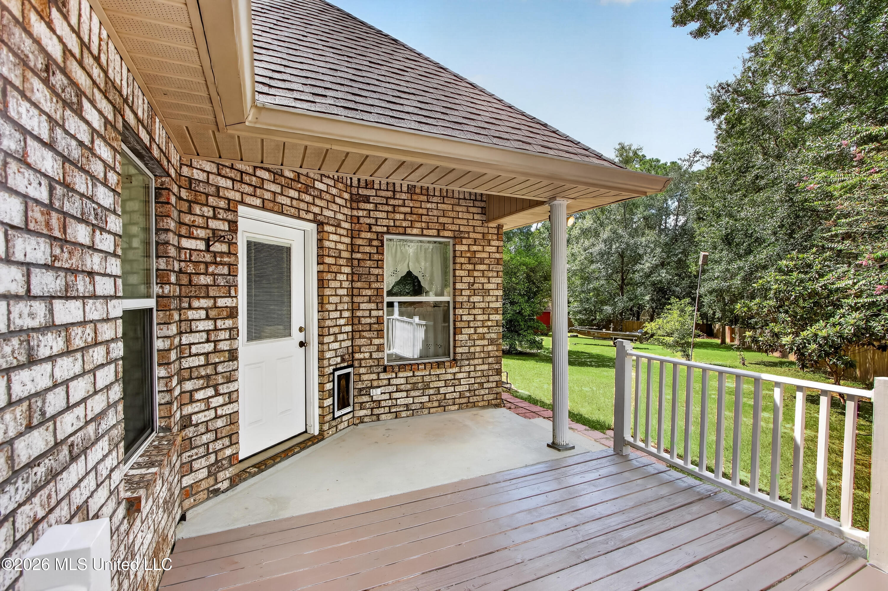 846 Kipona Court Property Photo 31