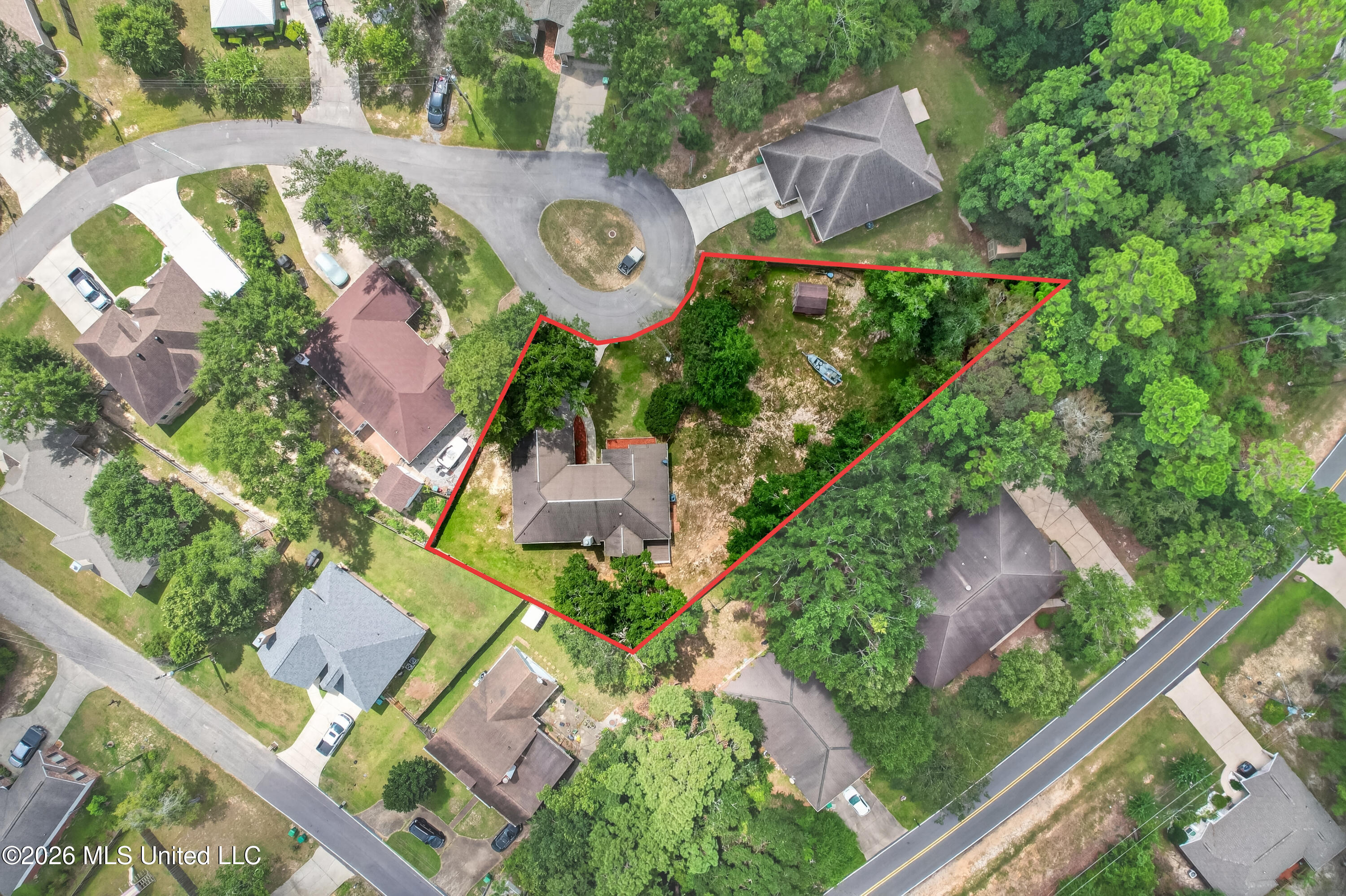 846 Kipona Court Property Photo 33