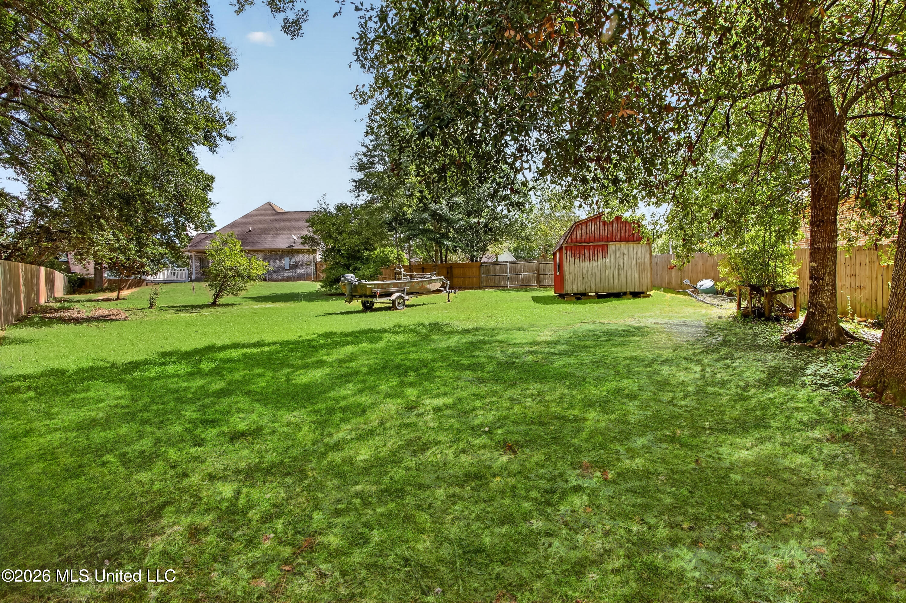 846 Kipona Court Property Photo 35