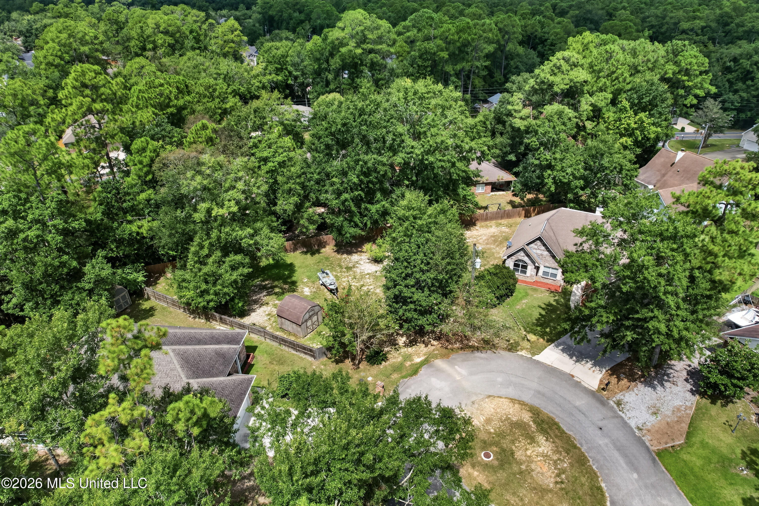 846 Kipona Court Property Photo 39