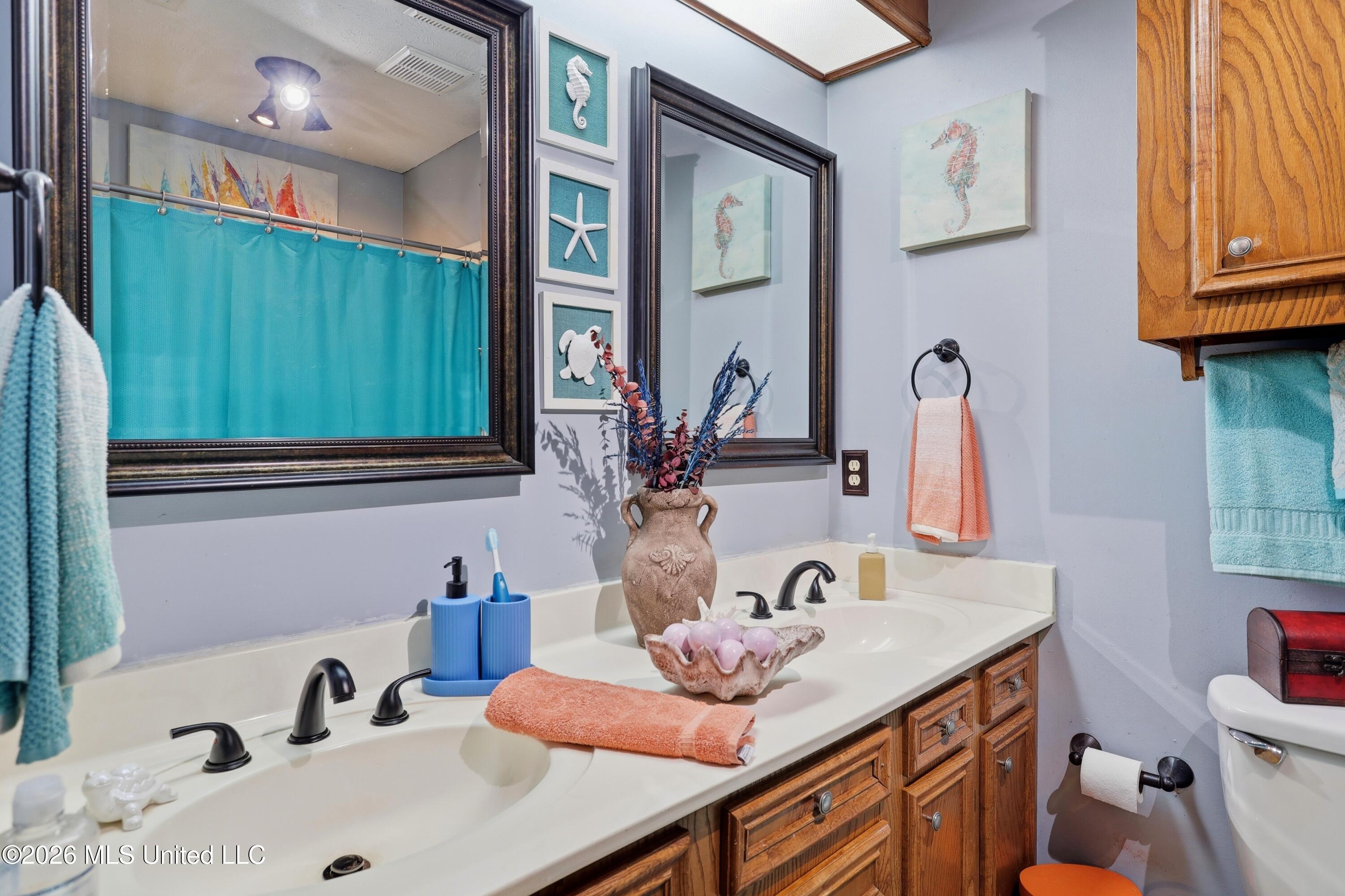 305 Mockingbird Lane Property Photo 15