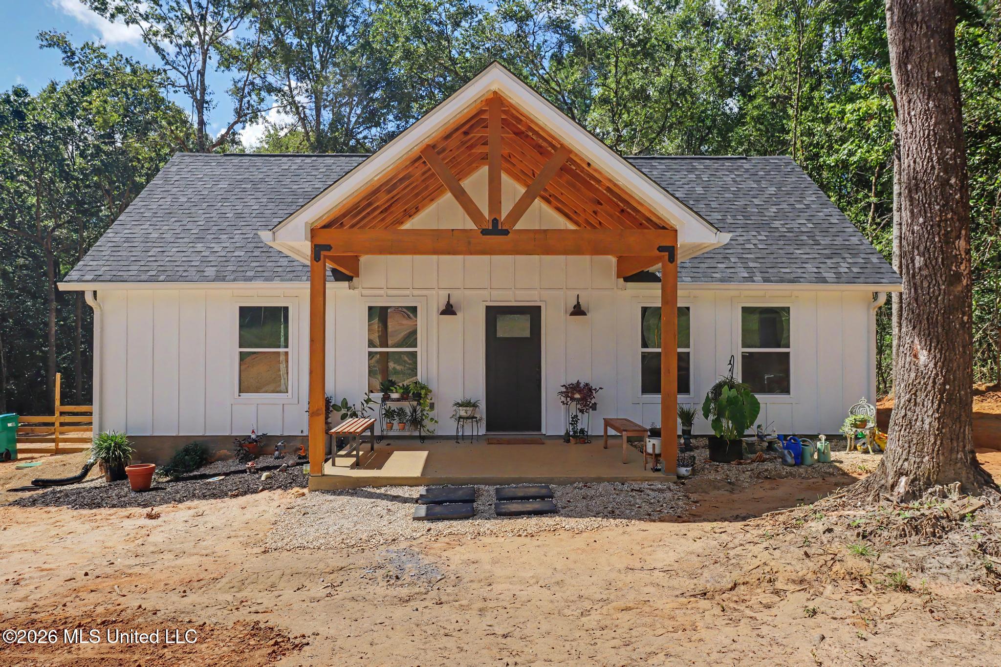 2455 Montcliff Drive Property Photo 1