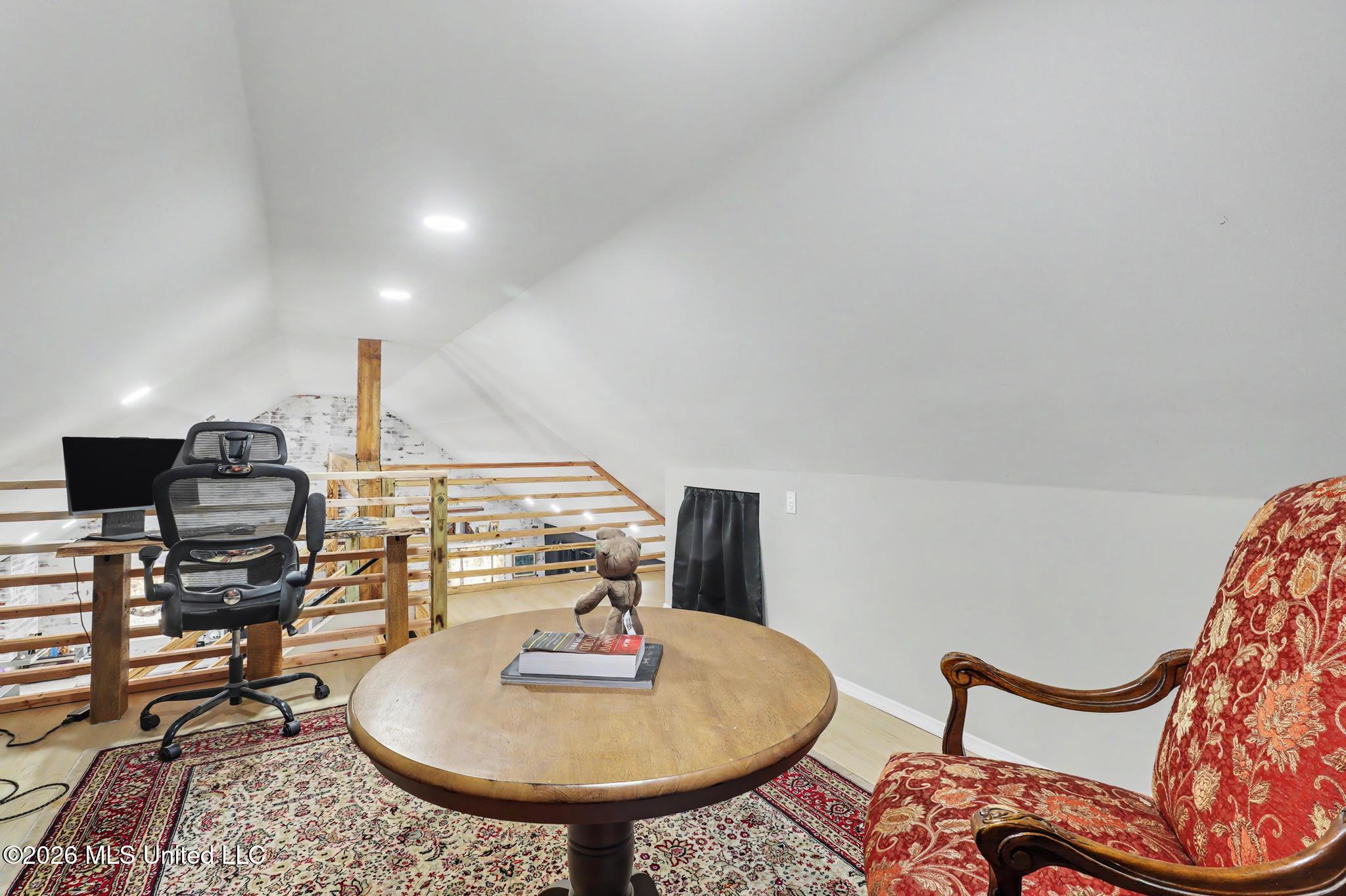 2455 Montcliff Drive Property Photo 20