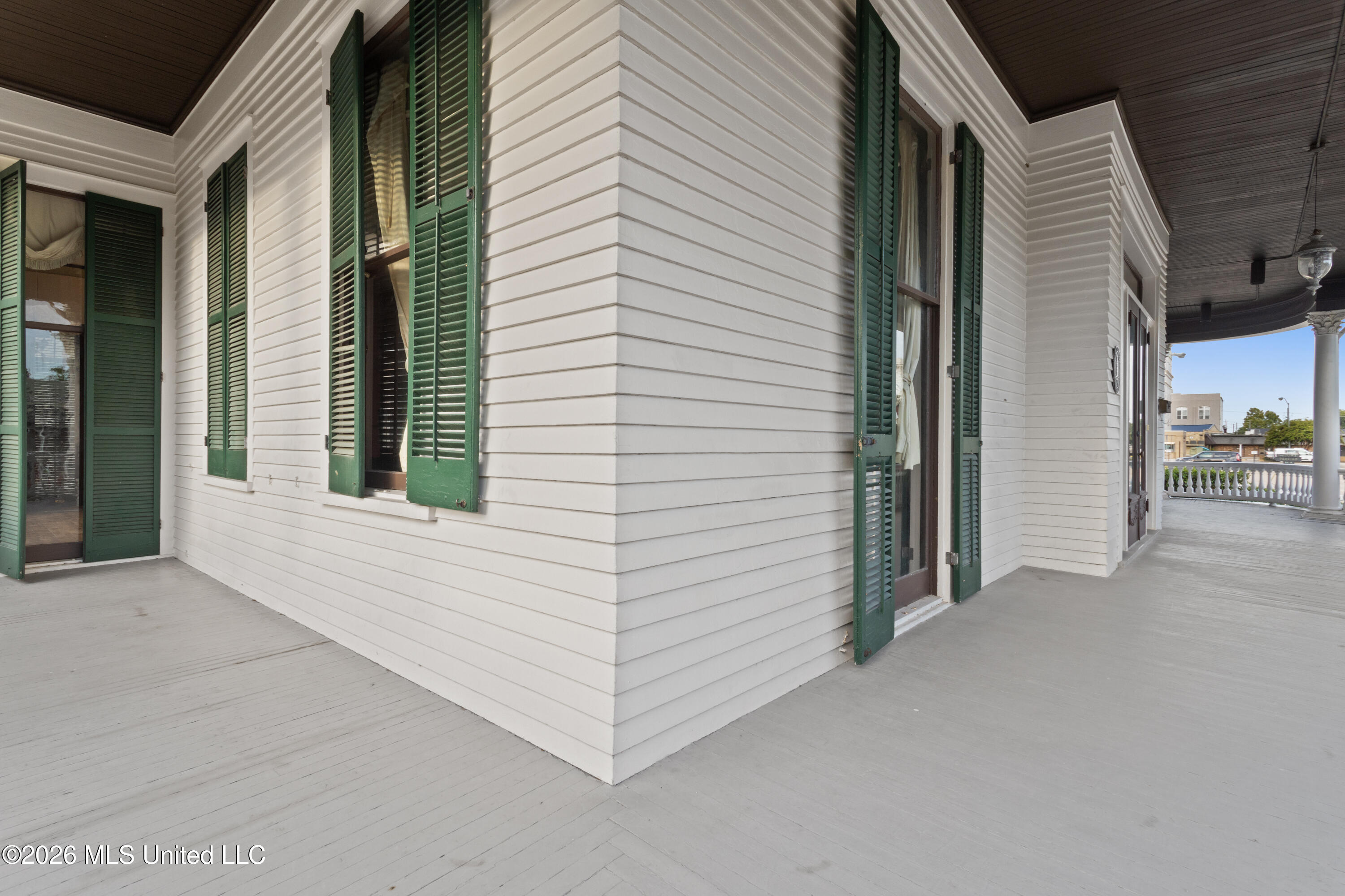 770 Jackson Street Property Photo 4