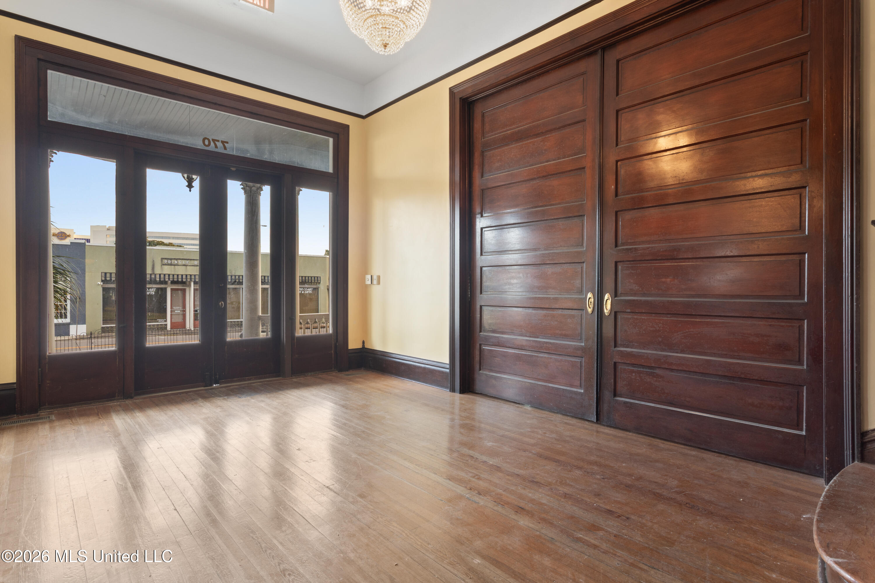 770 Jackson Street Property Photo 8
