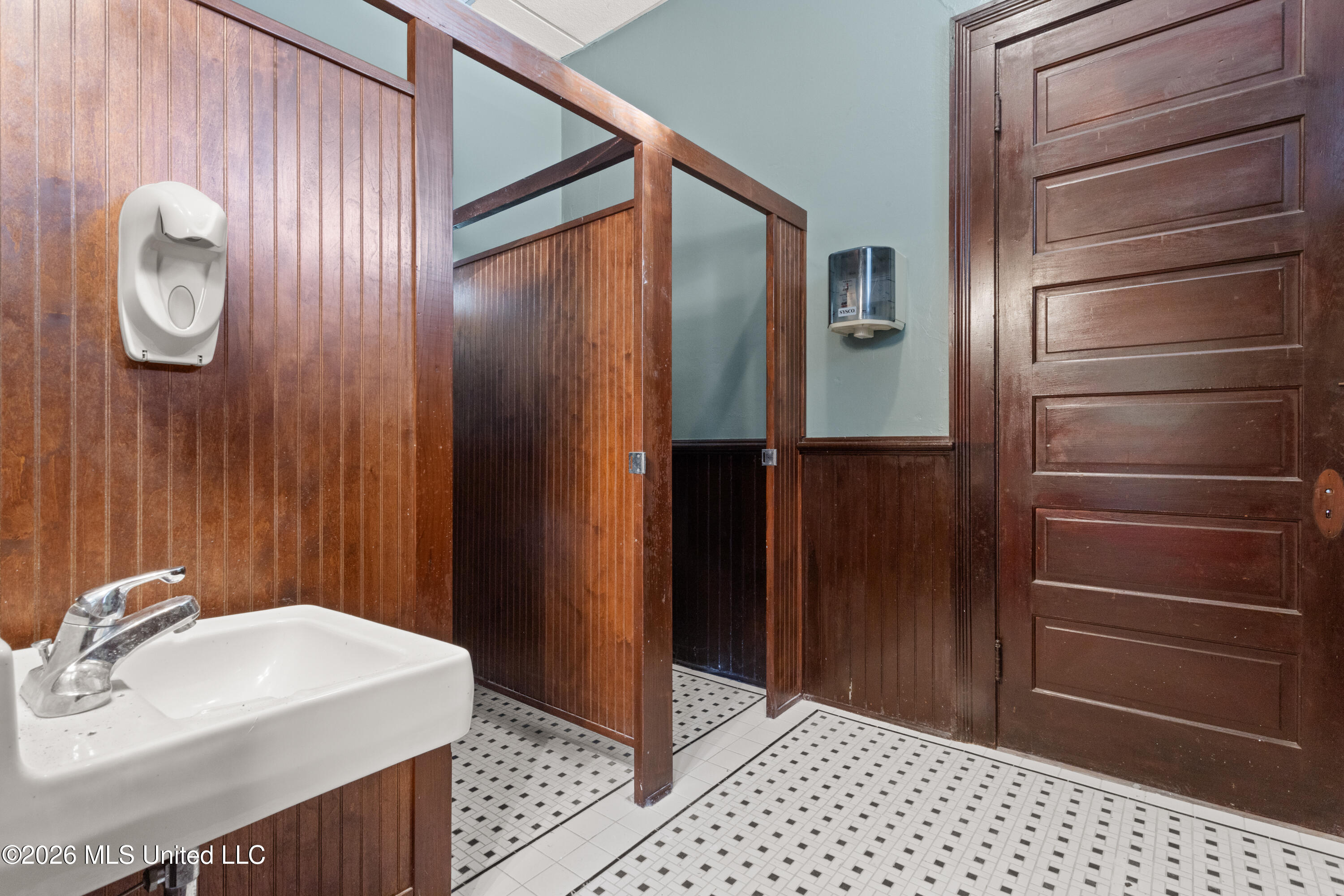 770 Jackson Street Property Photo 25