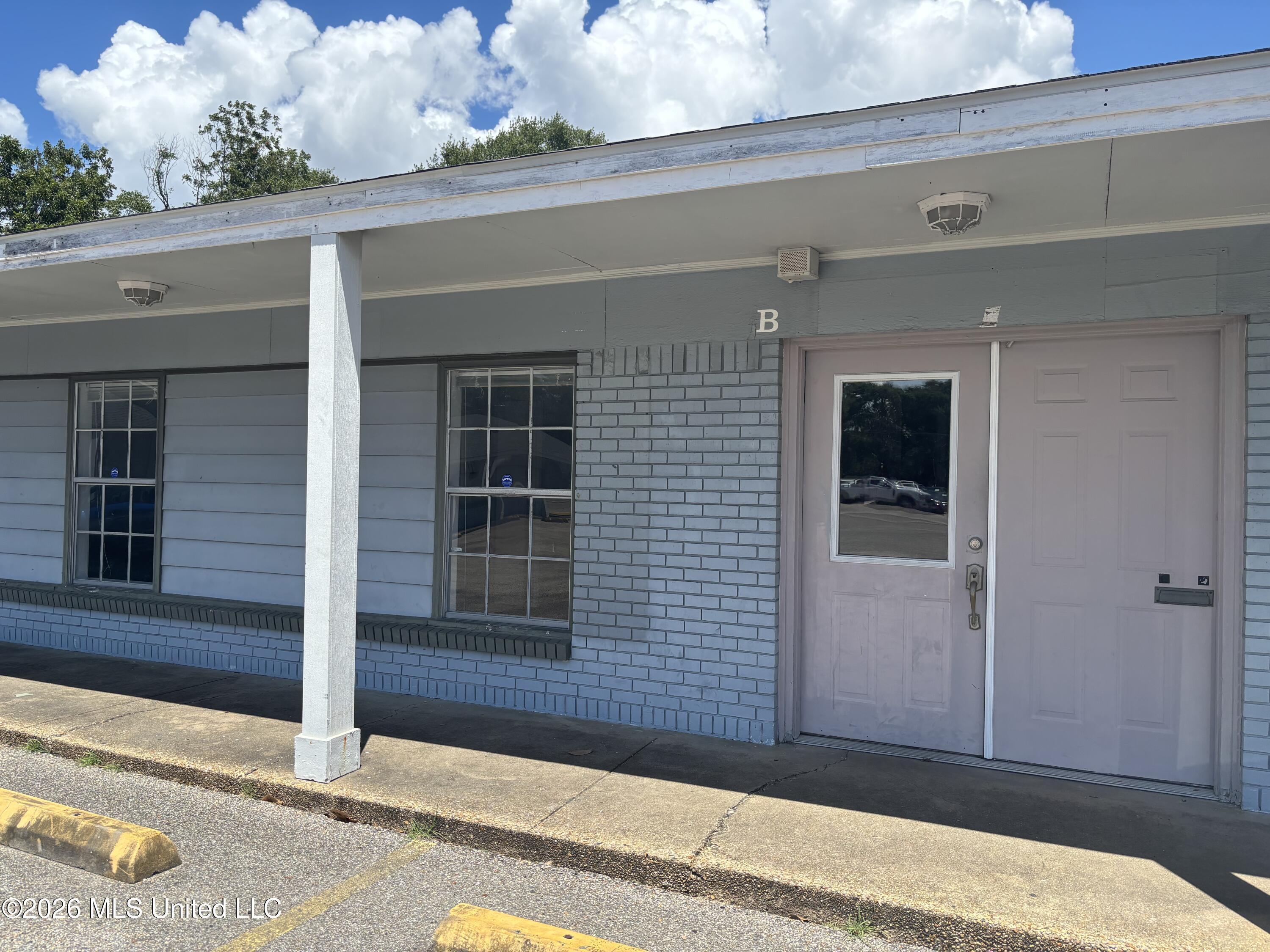 1900 Pass Road Property Photo 2