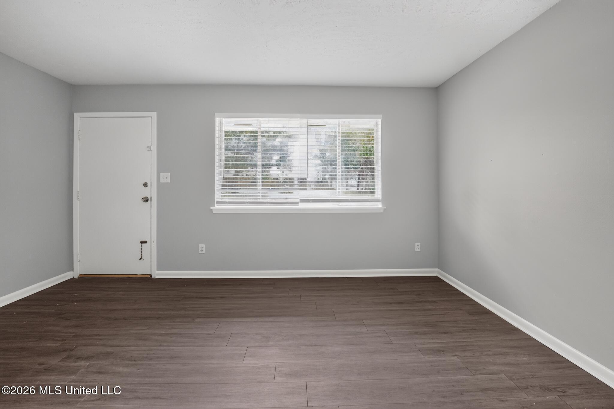 5305 Keele Street Property Photo 4