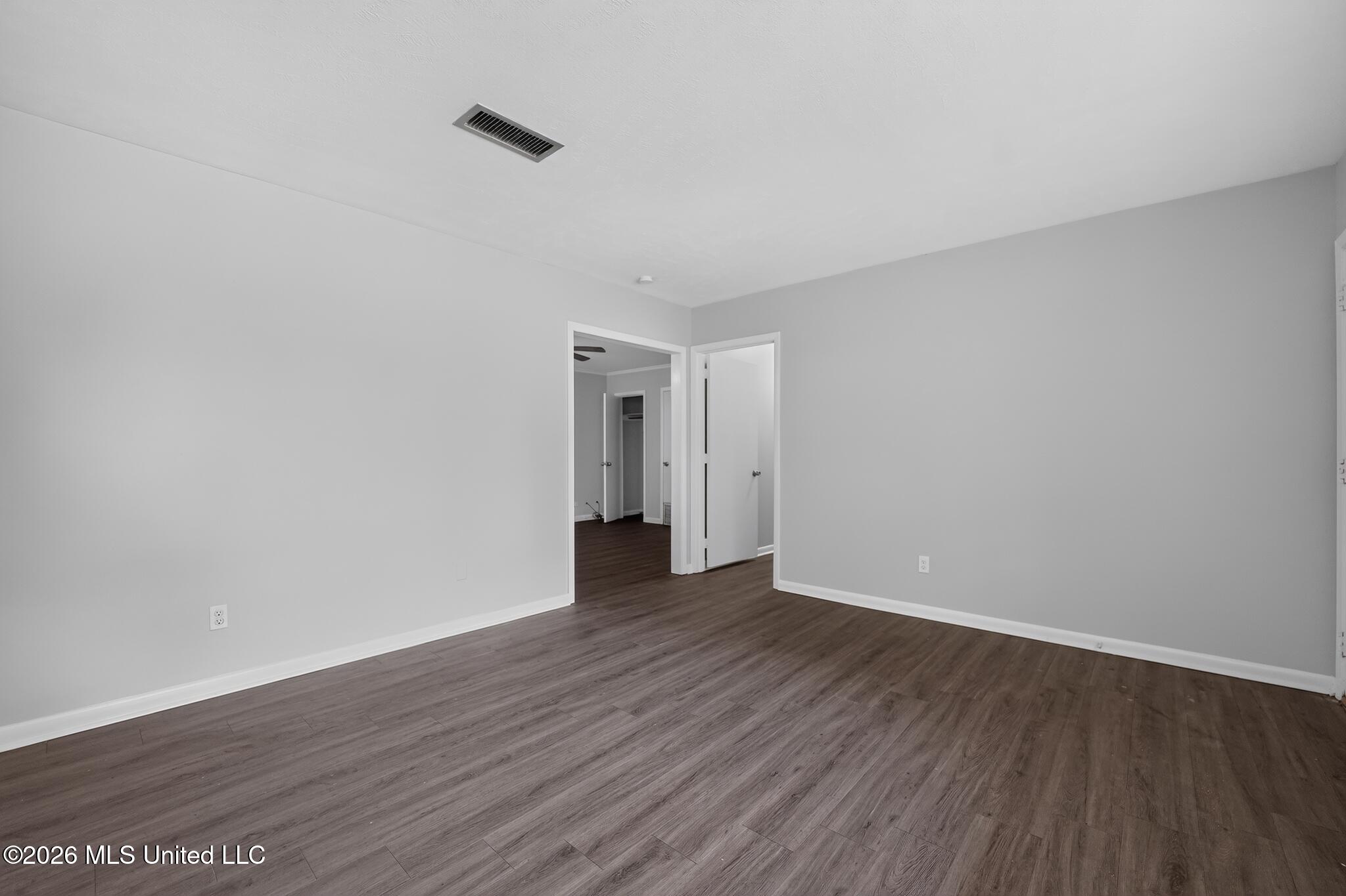 5305 Keele Street Property Photo 6