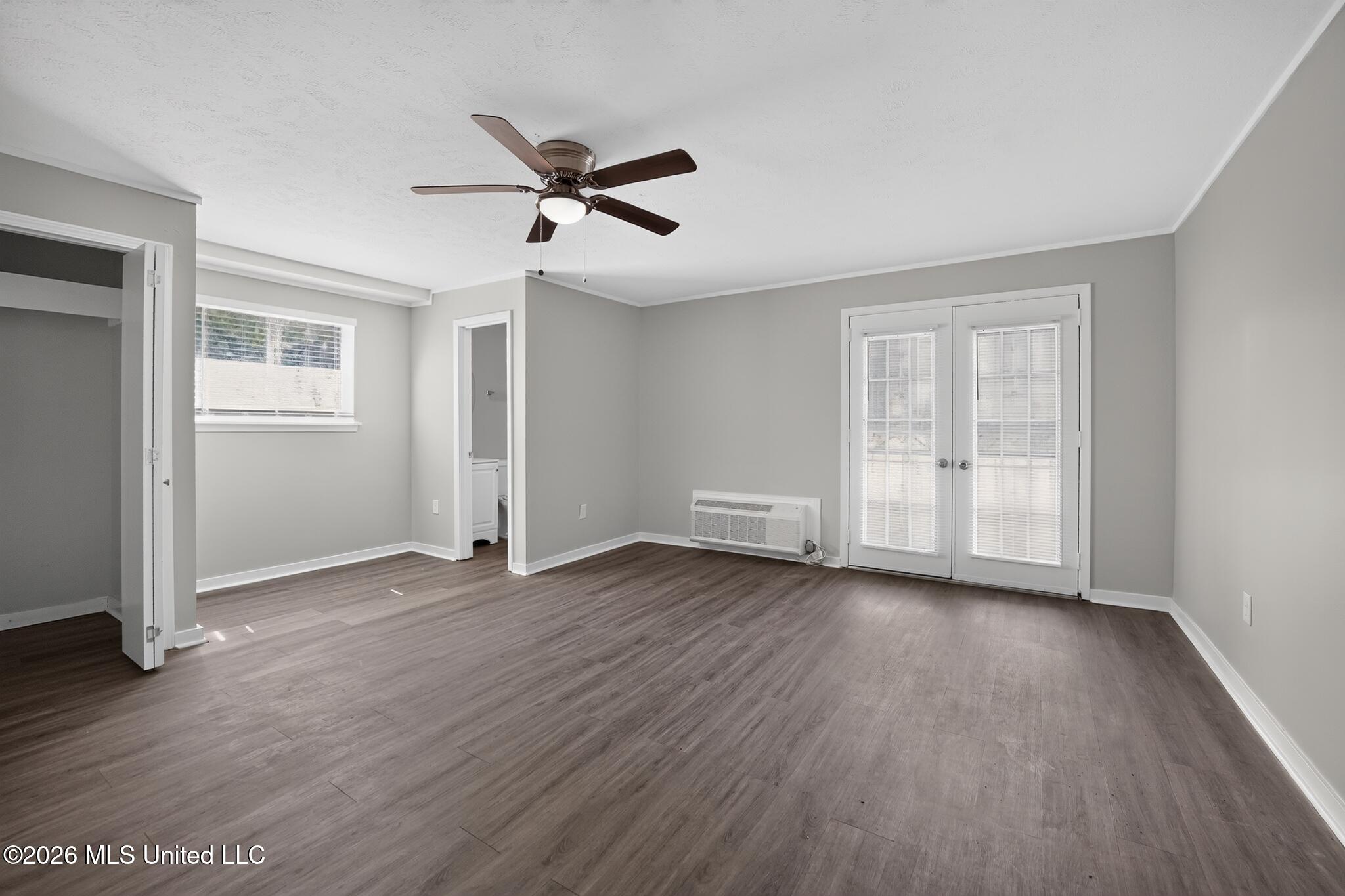 5305 Keele Street Property Photo 12