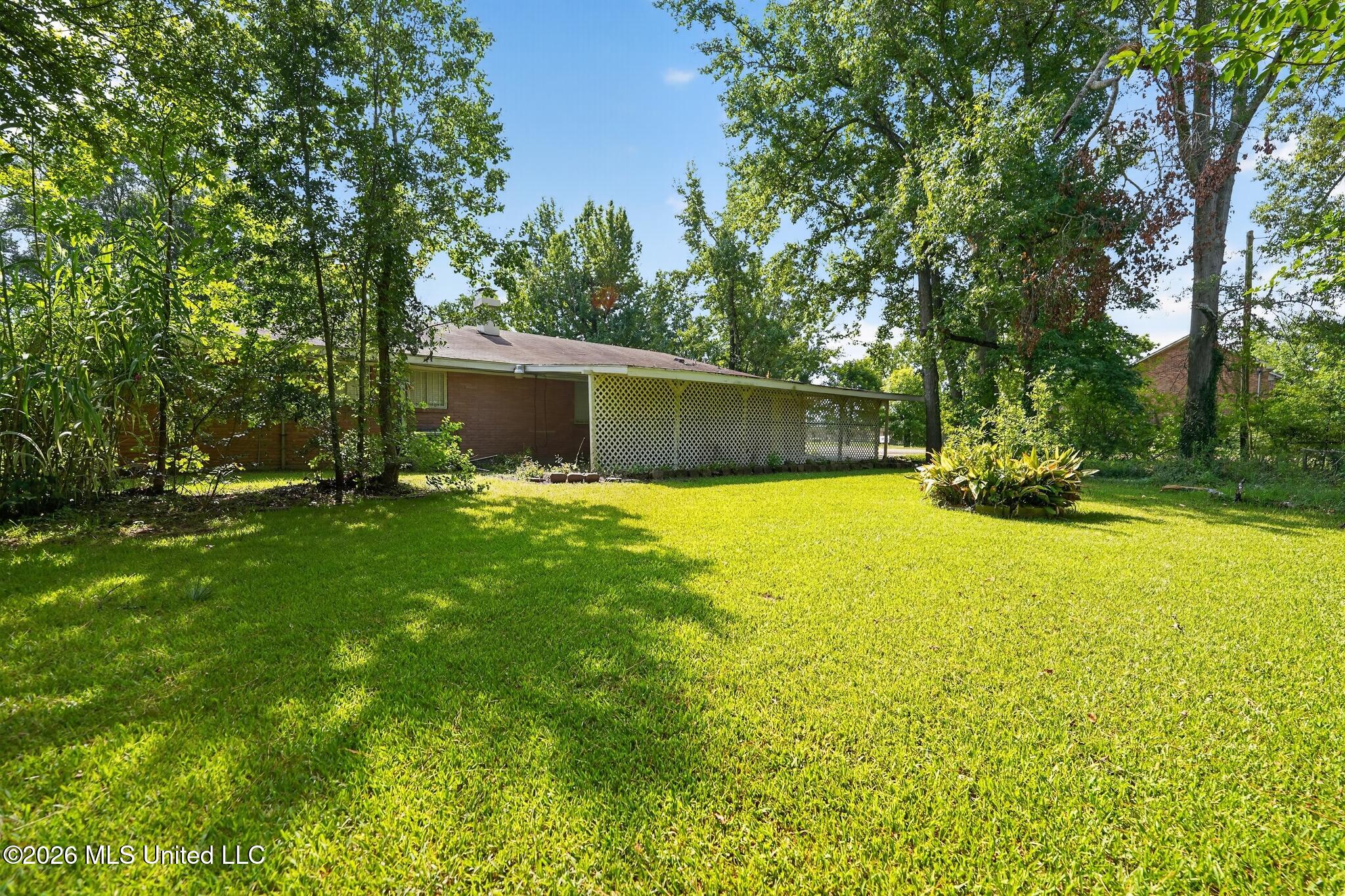 5305 Keele Street Property Photo 21