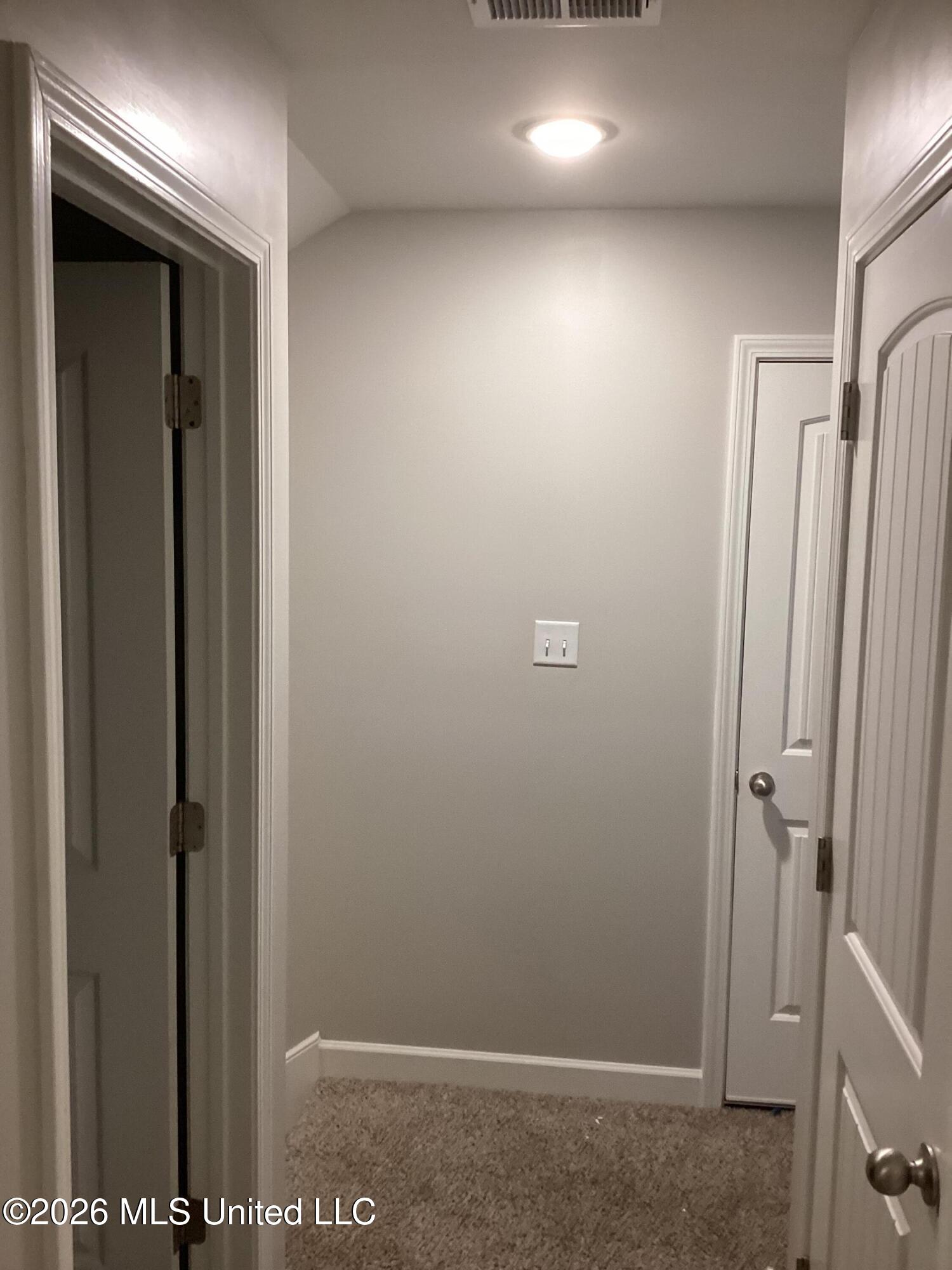5727 Tucker Landing Property Photo 8