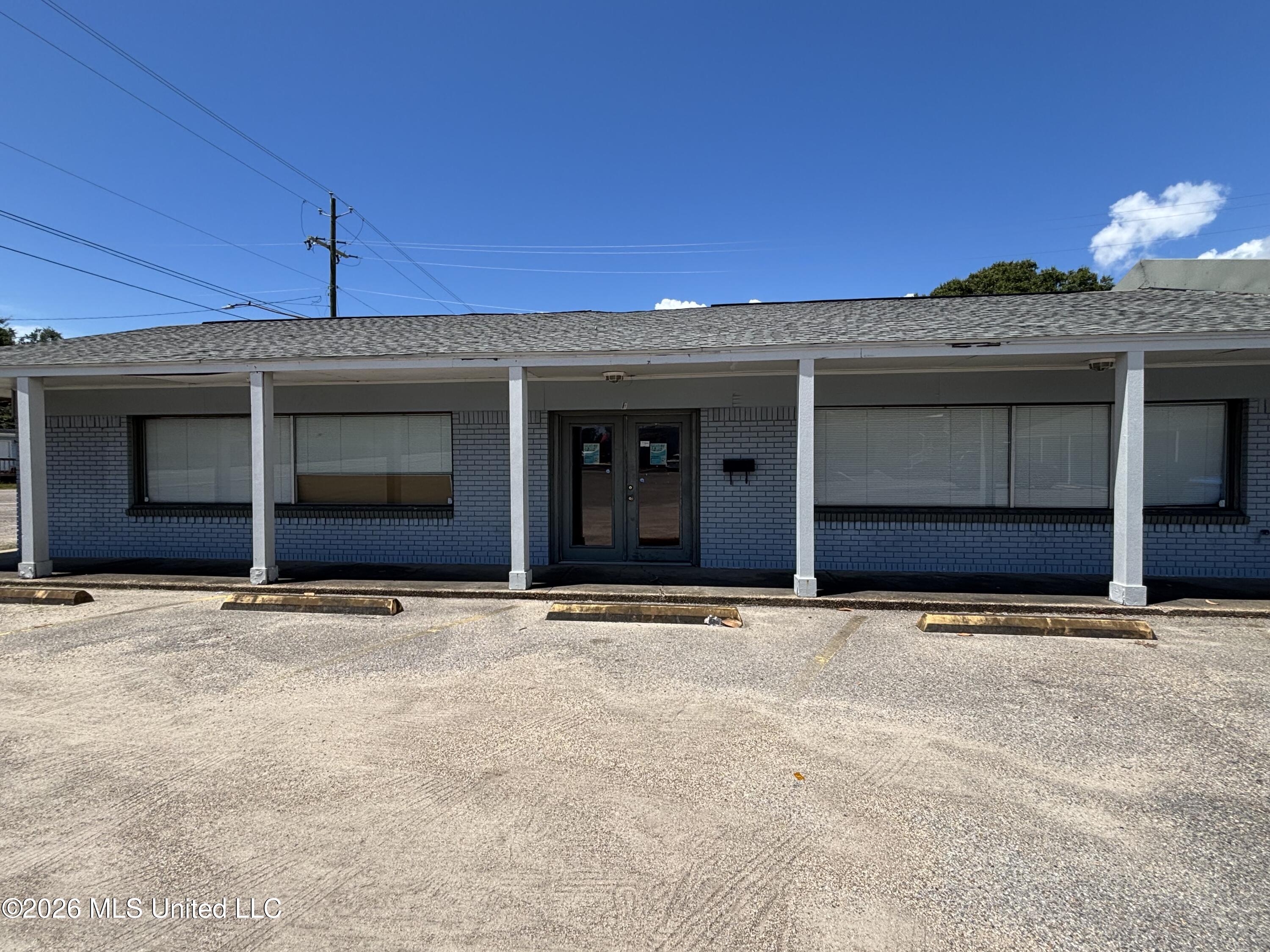 1900 Pass Road Property Photo 1