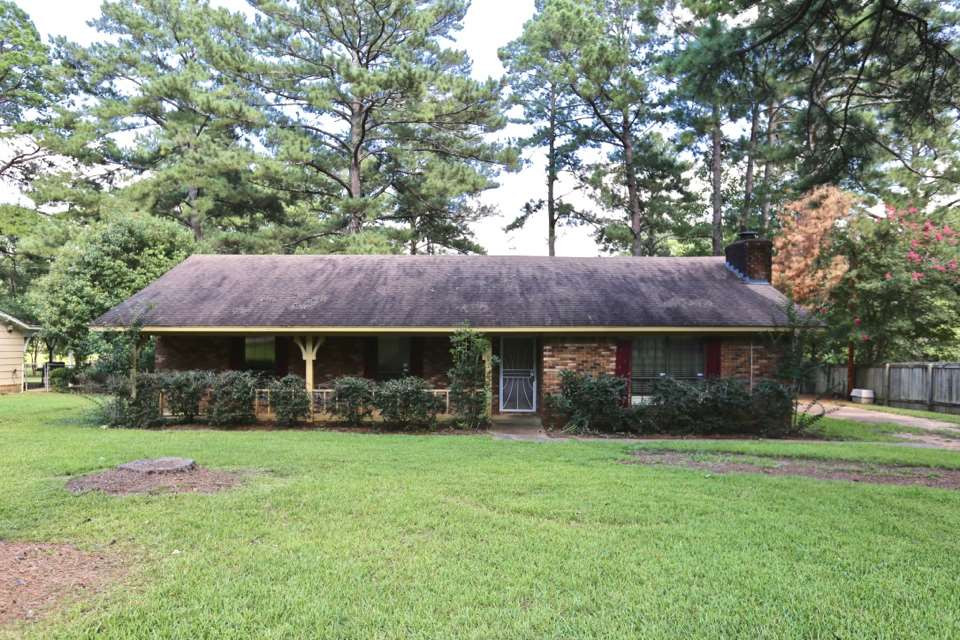 3918 Forest Lake Drive Property Photo 1