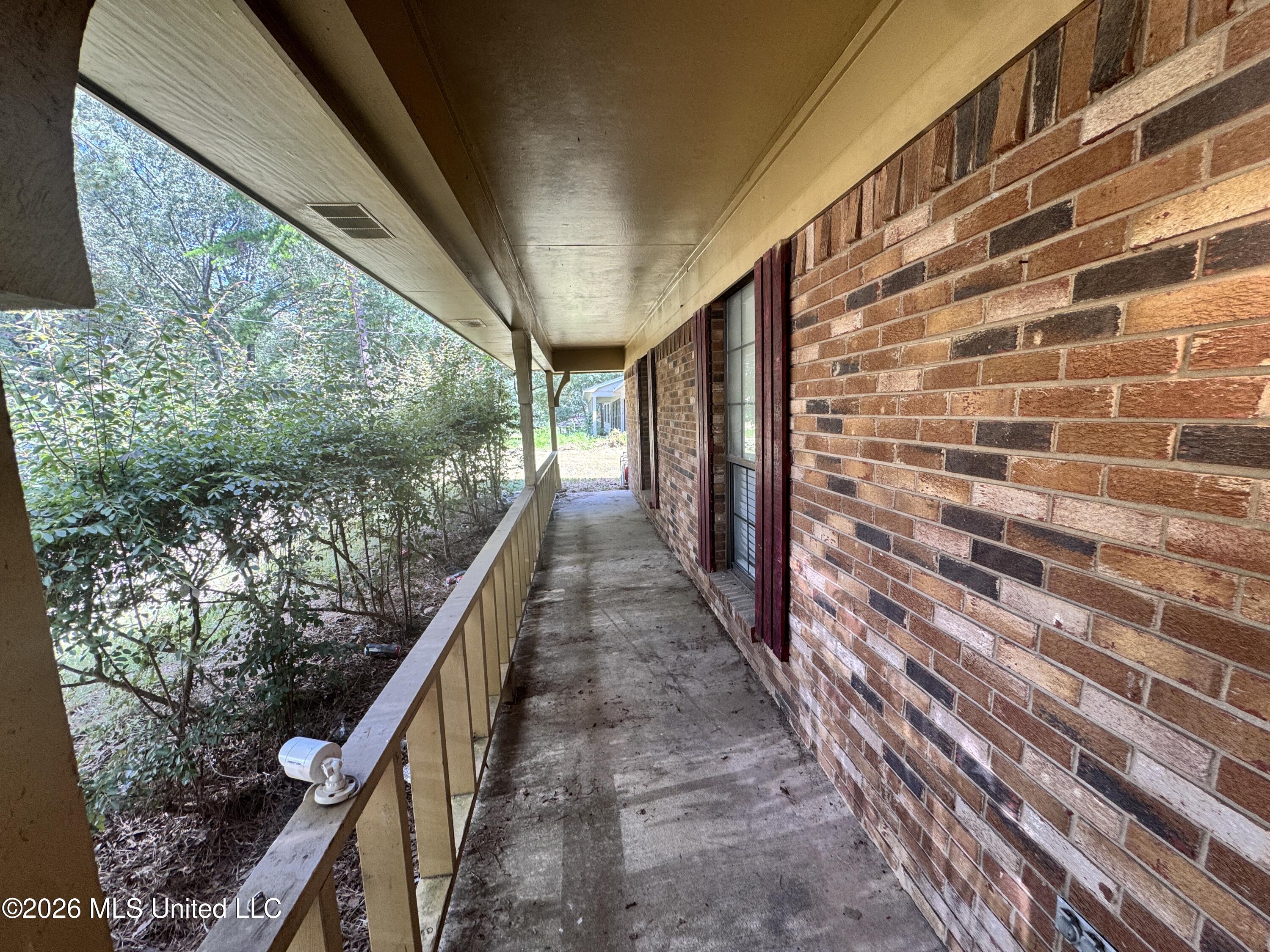 3918 Forest Lake Drive Property Photo 2