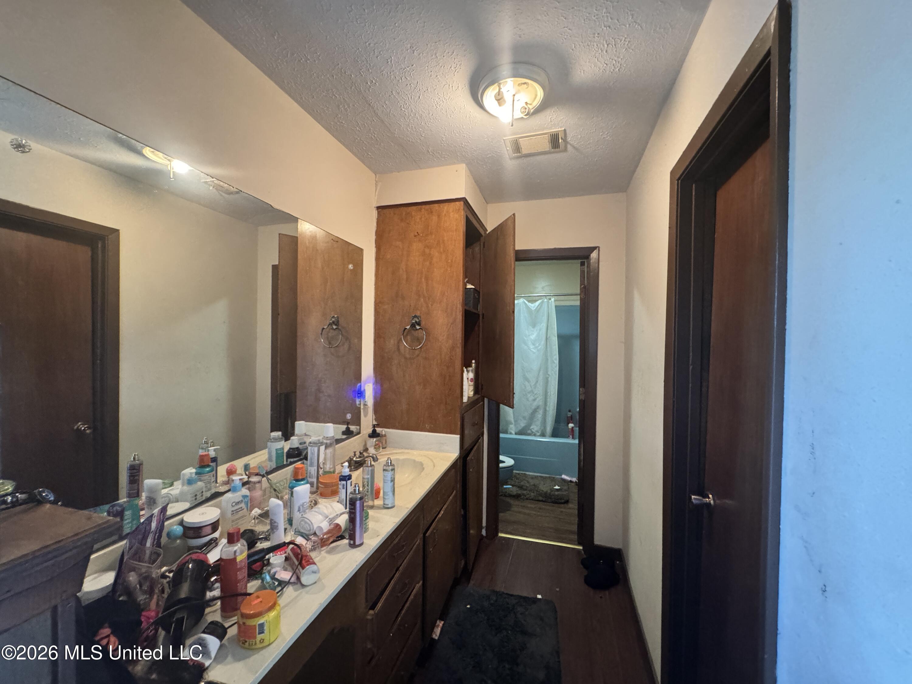 3918 Forest Lake Drive Property Photo 13