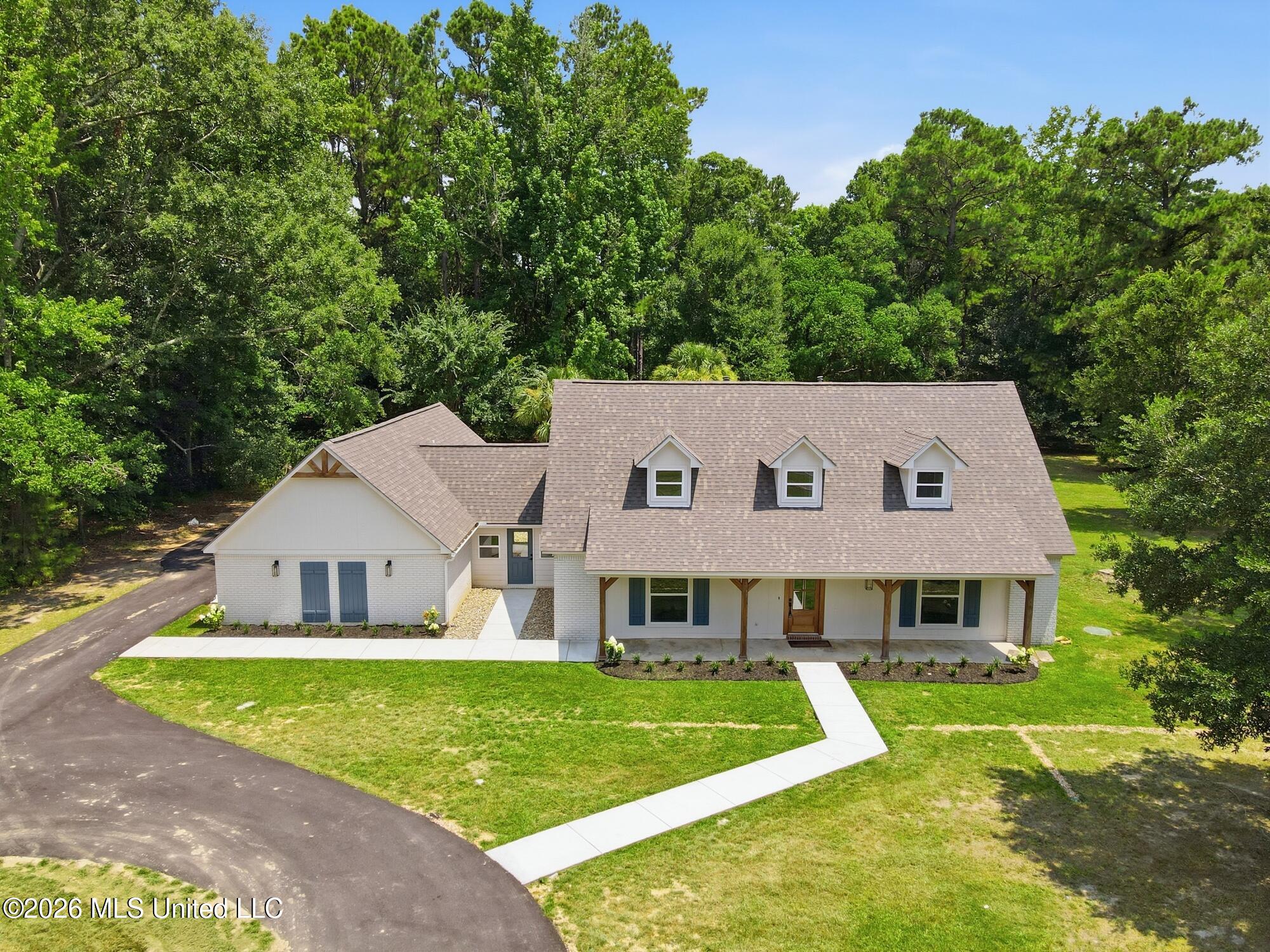 501 Carterville Road Property Photo 6