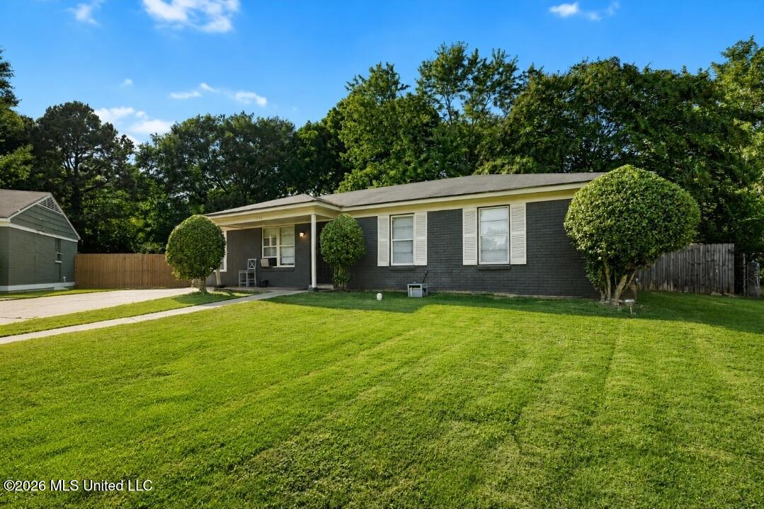 3160 Forest Glen Drive Property Photo 2
