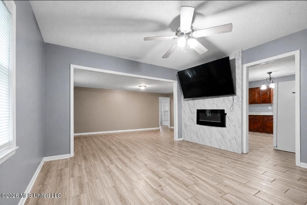 3160 Forest Glen Drive Property Photo 3