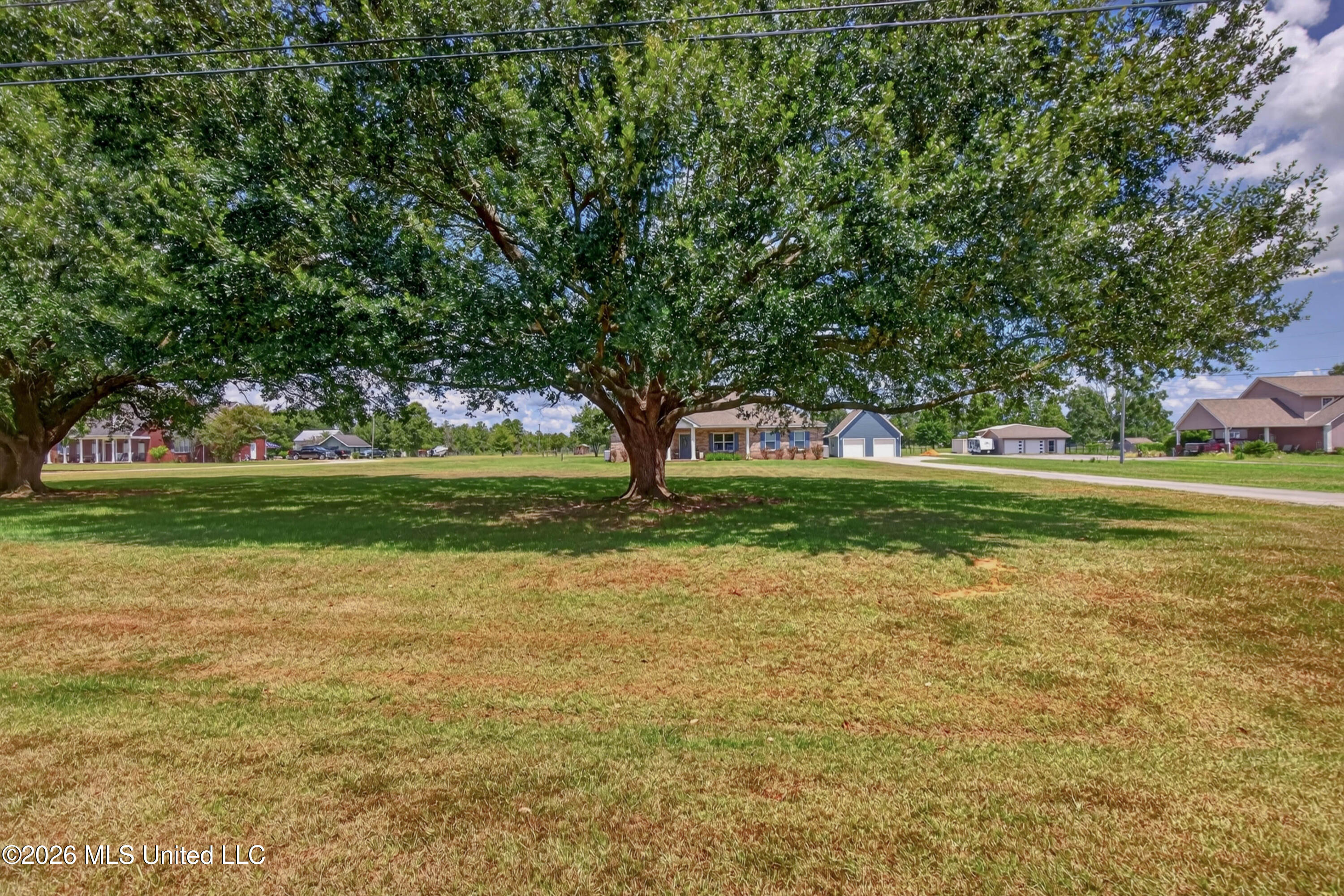 8101 Pecan Ridge Drive Property Photo 2
