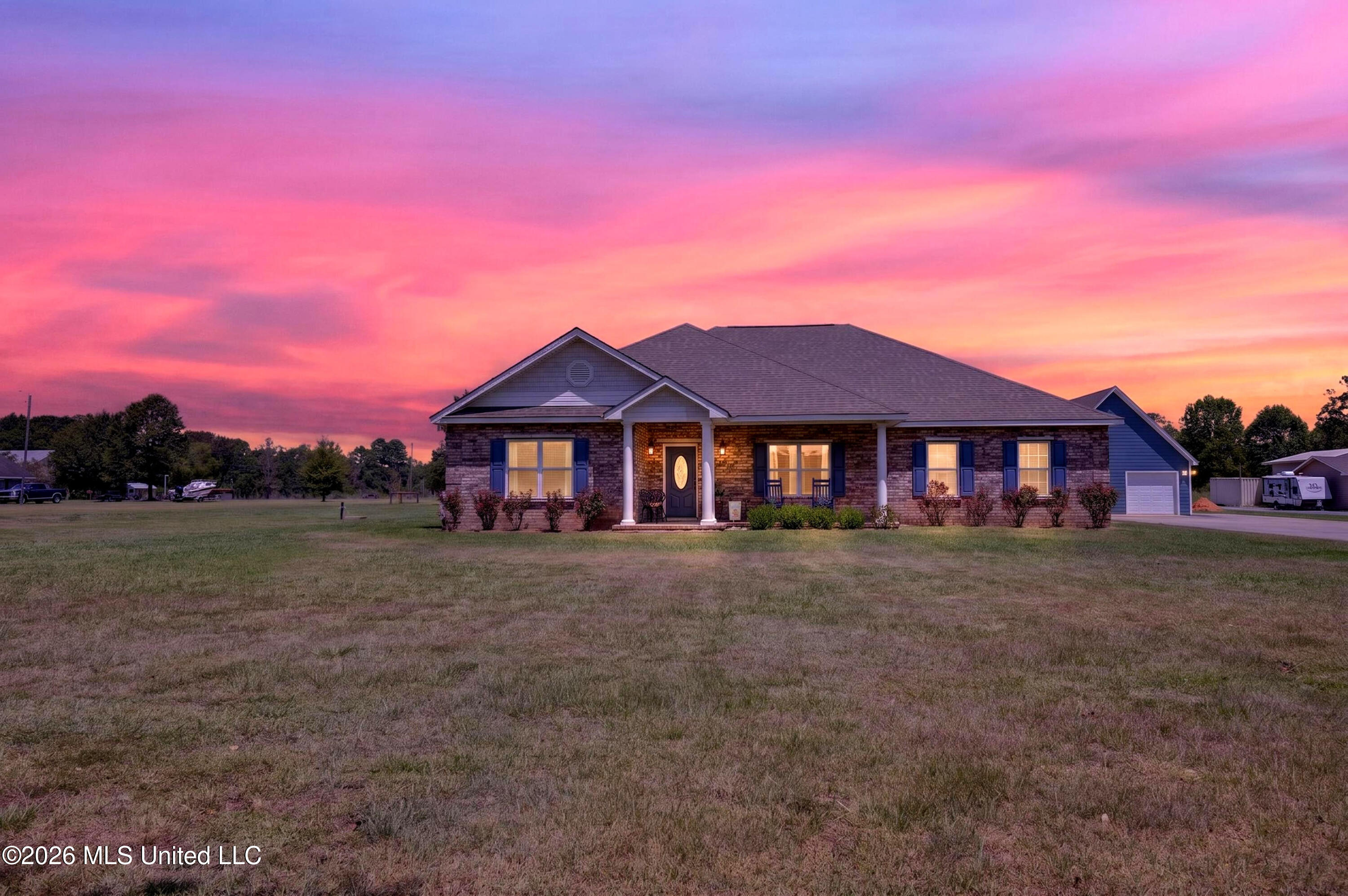 8101 Pecan Ridge Drive Property Photo 4