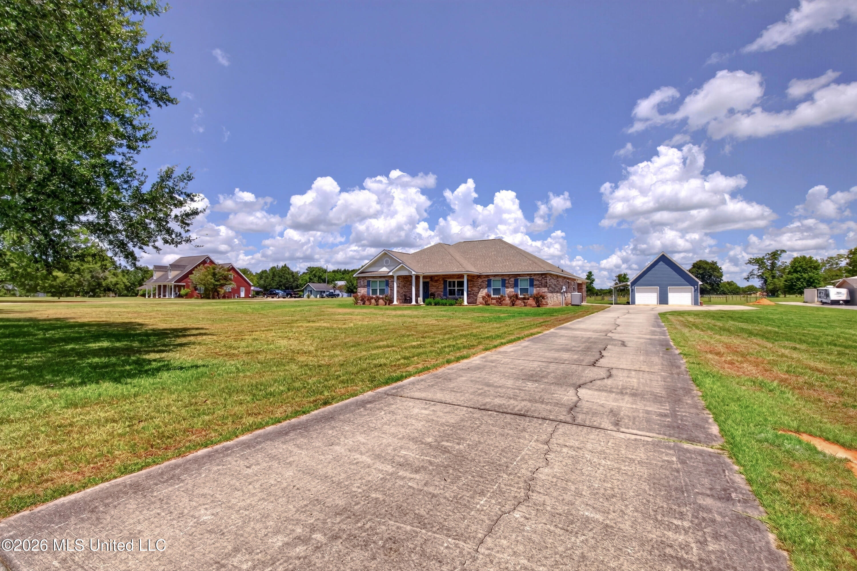 8101 Pecan Ridge Drive Property Photo 6