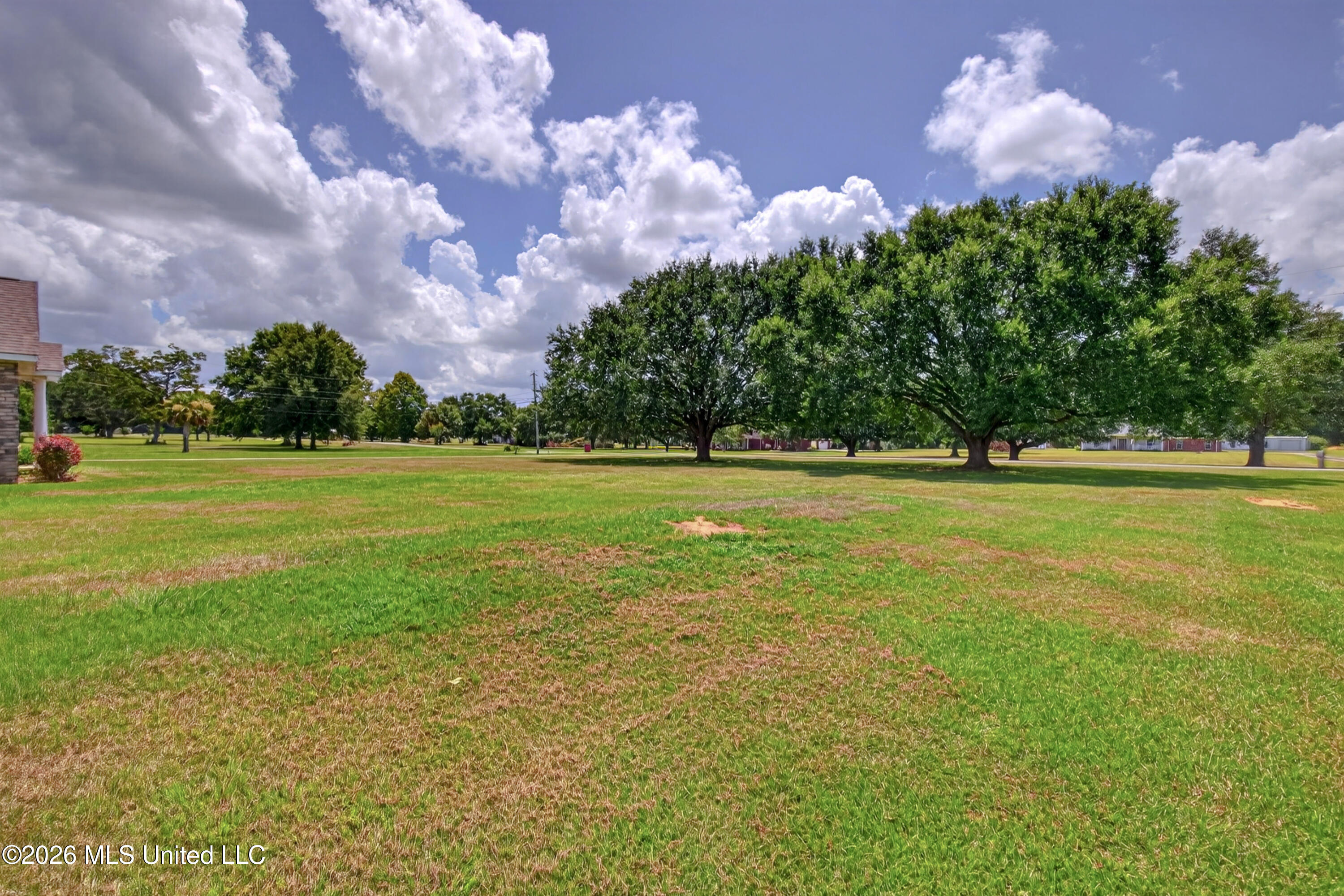 8101 Pecan Ridge Drive Property Photo 8