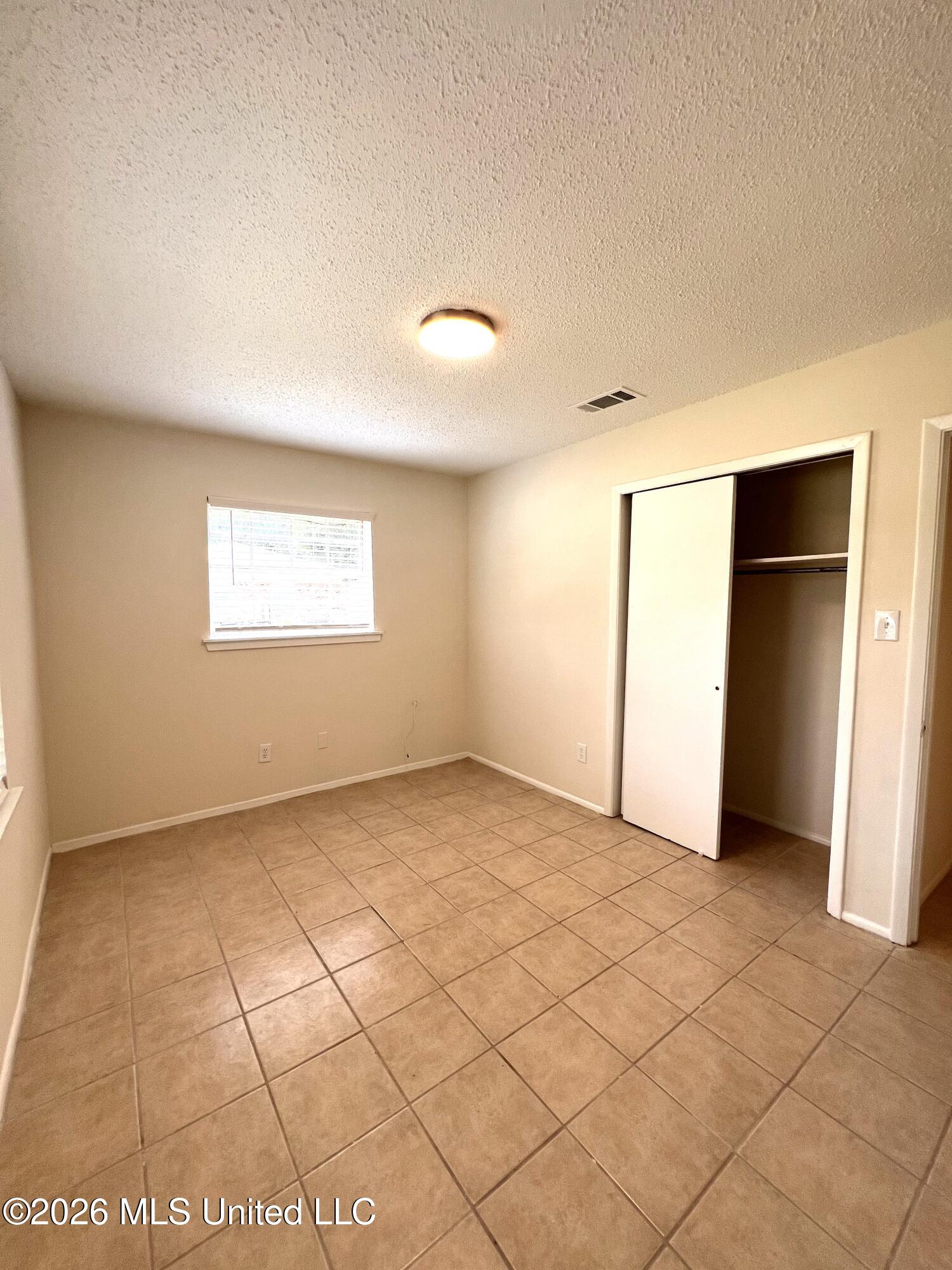 10 Pembrook Circle Property Photo 11