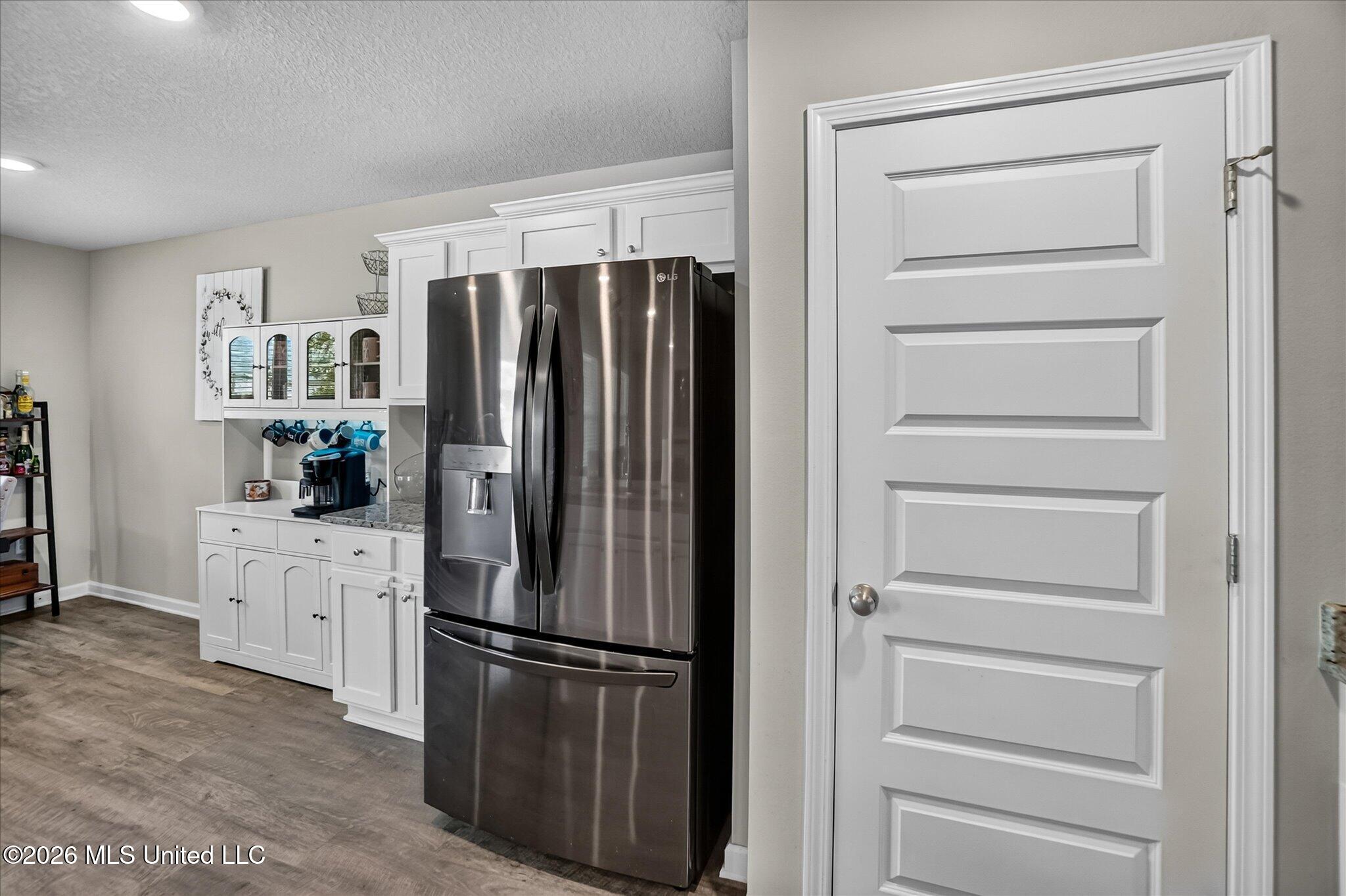 15266 Cypress Way Property Photo 12
