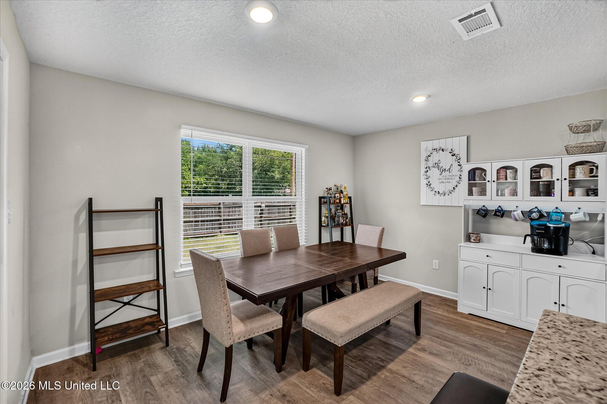 15266 Cypress Way Property Photo 13